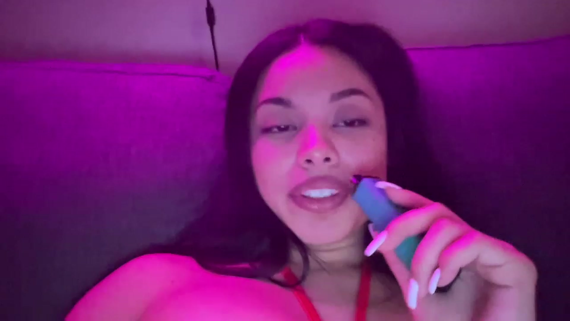 Gallery image thumbnail from Amaya_Flores's myfreecams stream on, 12/03/2022, 10:42 image 10 of 20