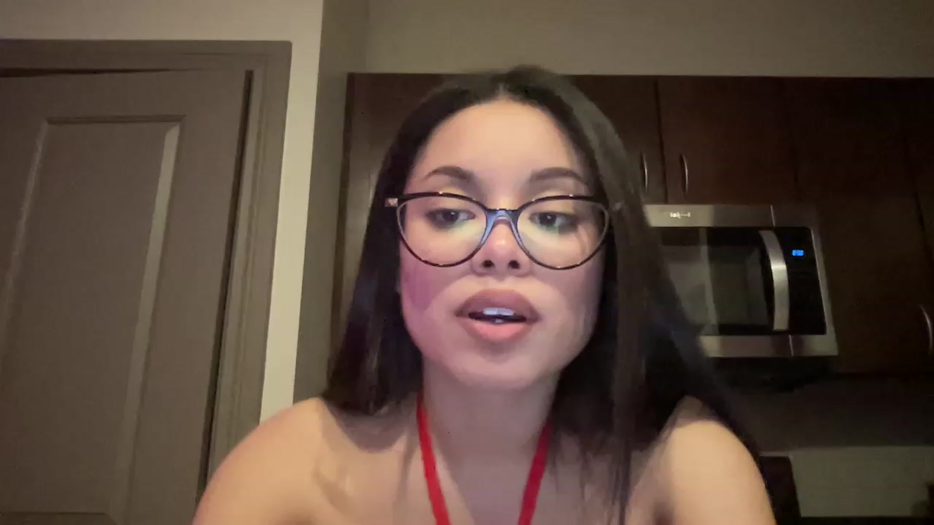 Gallery image thumbnail from Amaya_Flores's myfreecams stream on, 12/03/2022, 10:42 image 3 of 20