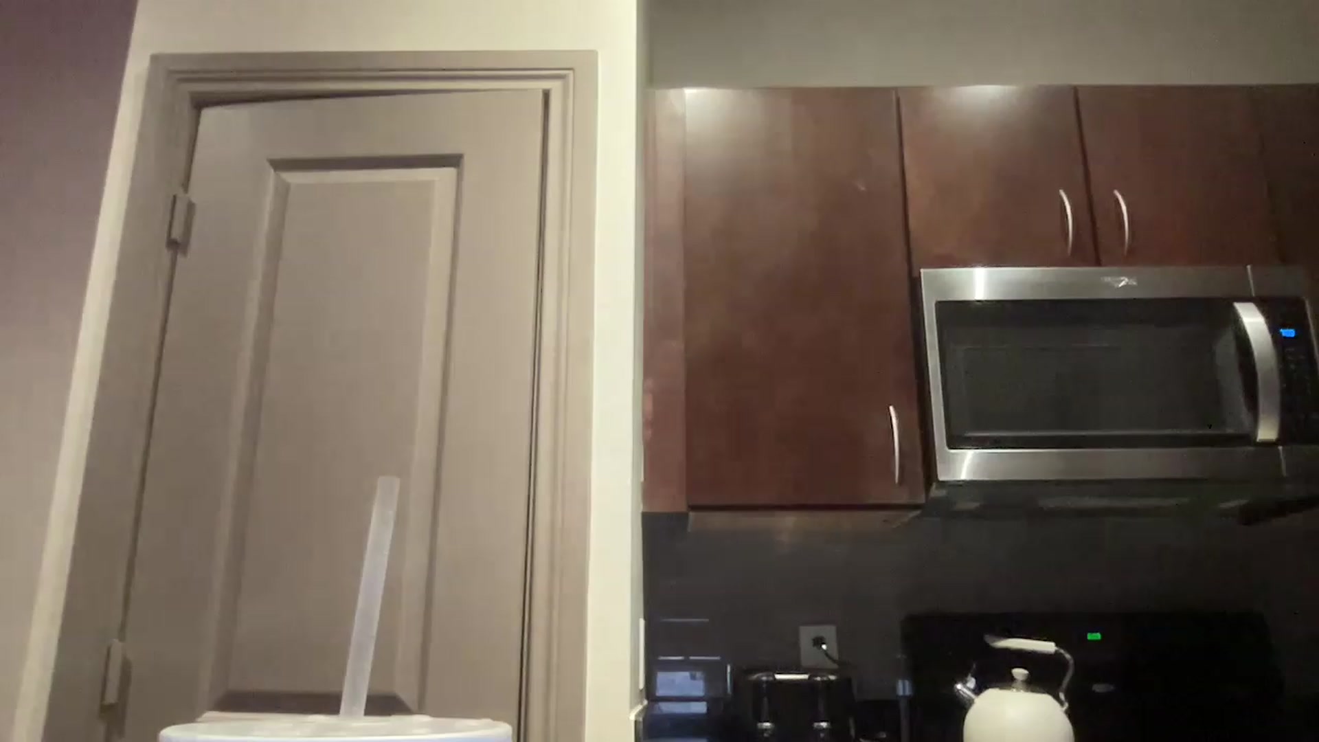 Gallery image thumbnail from Amaya_Flores's myfreecams stream on, 12/10/2022, 12:48 image 14 of 20