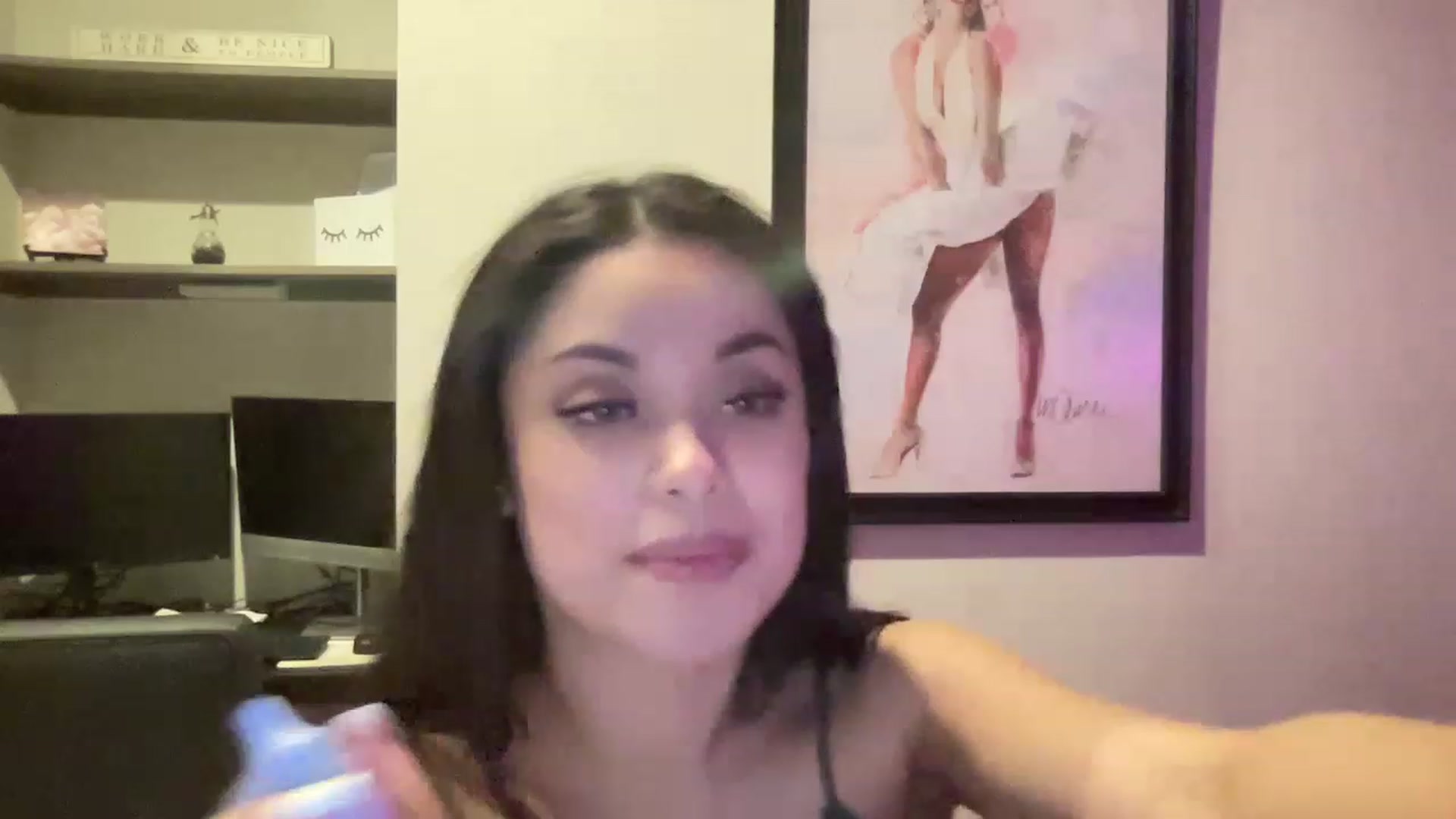 Gallery image thumbnail from Amaya_Flores's myfreecams stream on, 12/10/2022, 12:48 image 4 of 20