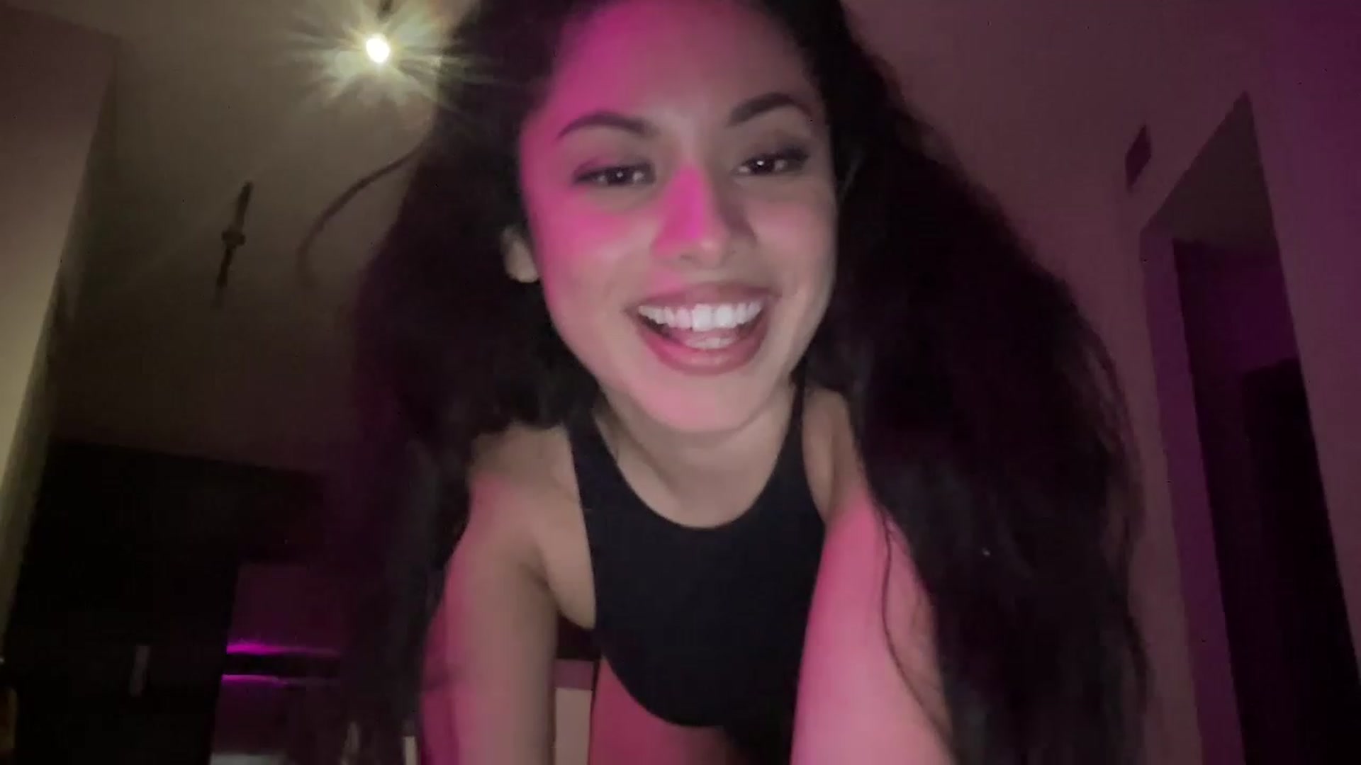 Gallery image thumbnail from Amaya_Flores's myfreecams stream on, 12/12/2022, 08:57 image 3 of 20