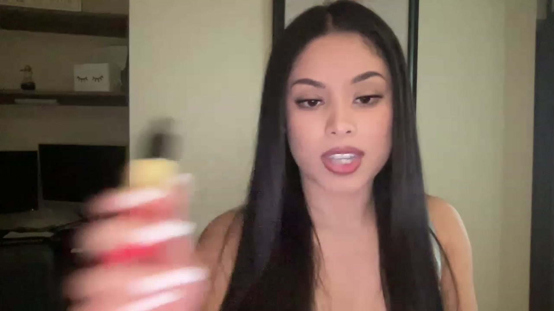 Gallery image thumbnail from Amaya_Flores's myfreecams stream on, 12/15/2022, 19:16 image 9 of 20