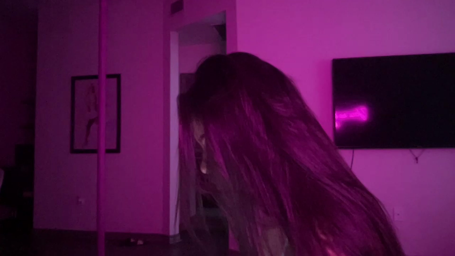 Gallery image thumbnail from Amaya_Flores's myfreecams stream on, 12/15/2022, 22:31 image 11 of 20