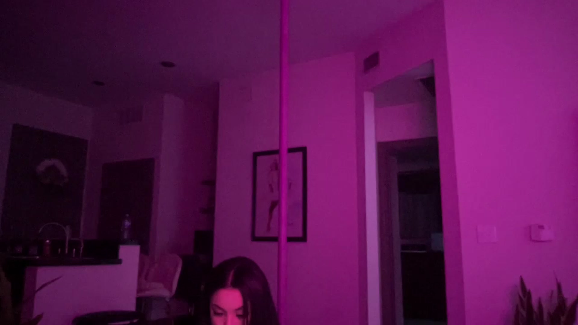Gallery image thumbnail from Amaya_Flores's myfreecams stream on, 12/15/2022, 22:31 image 12 of 20