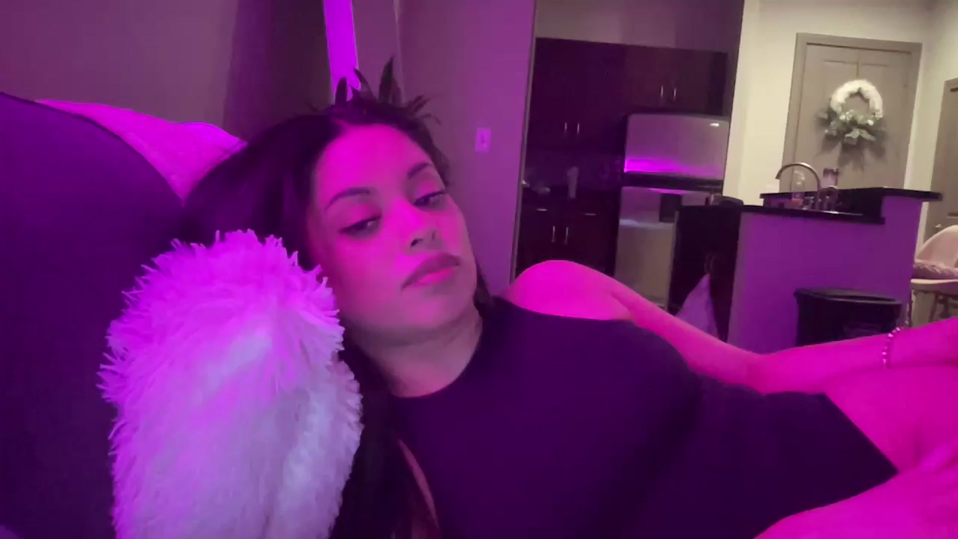 Gallery image thumbnail from Amaya_Flores's myfreecams stream on, 12/16/2022, 07:25 image 2 of 20