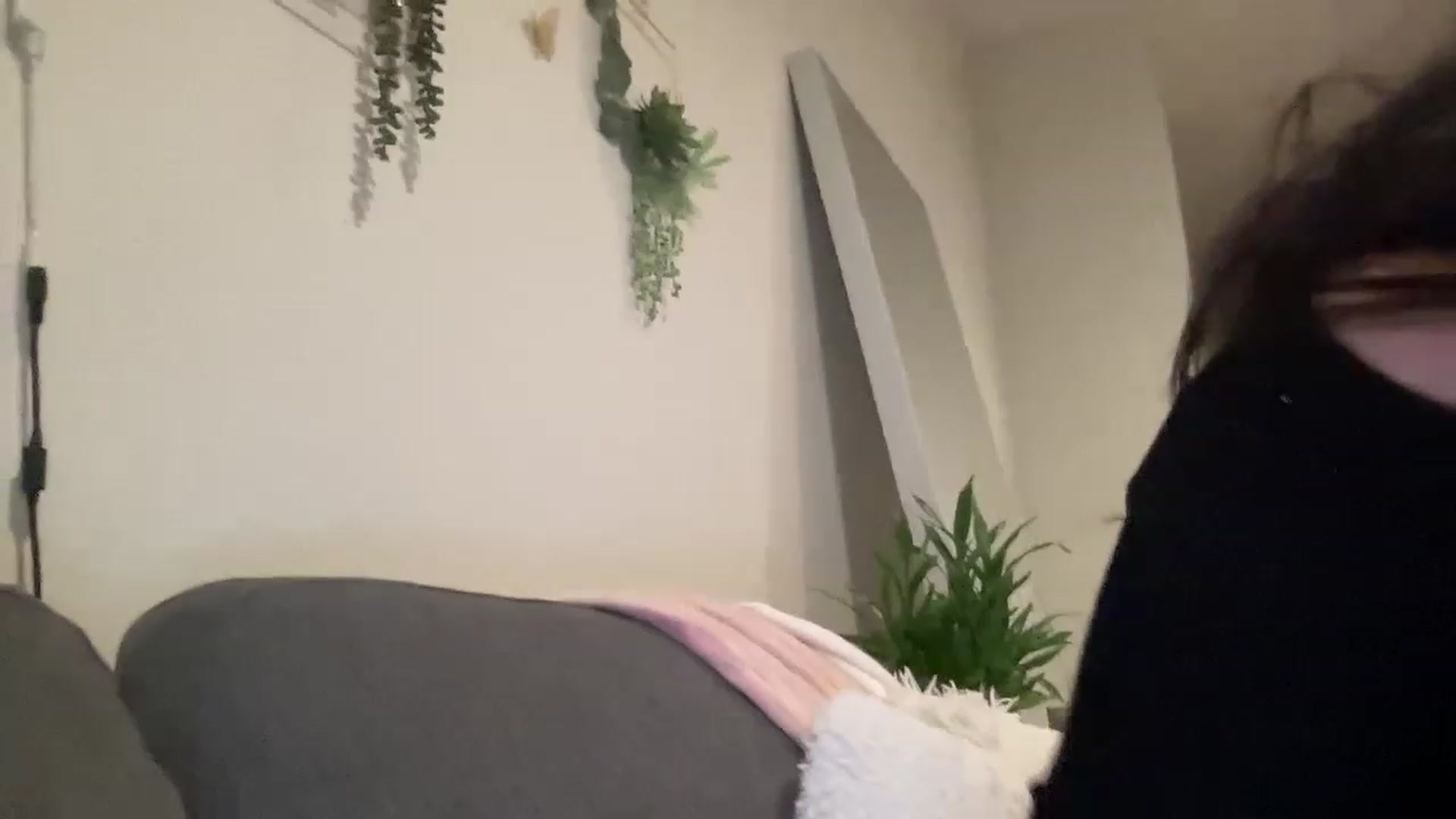 Gallery image thumbnail from Amaya_Flores's myfreecams stream on, 12/21/2022, 07:40 image 17 of 20