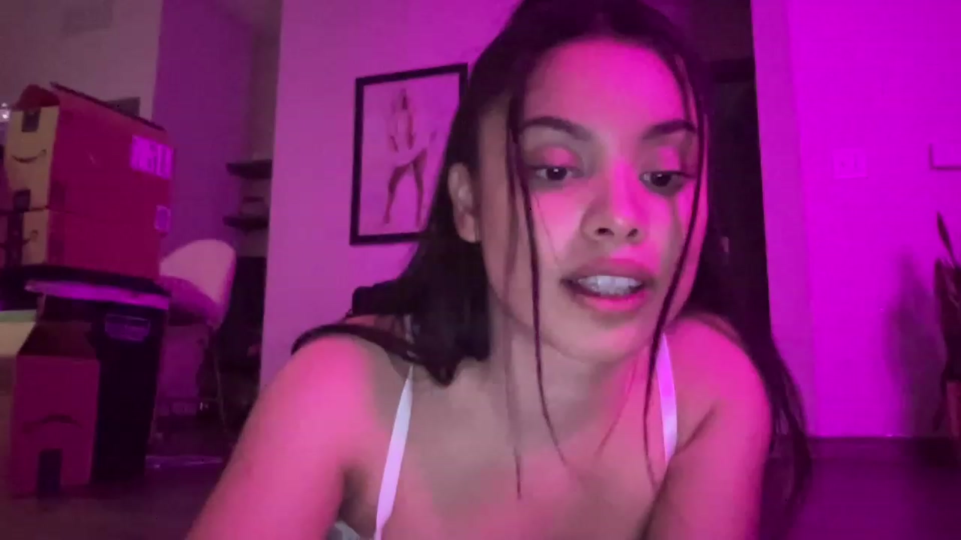 Gallery image thumbnail from Amaya_Flores's myfreecams stream on, 12/23/2022, 10:17 image 1 of 20