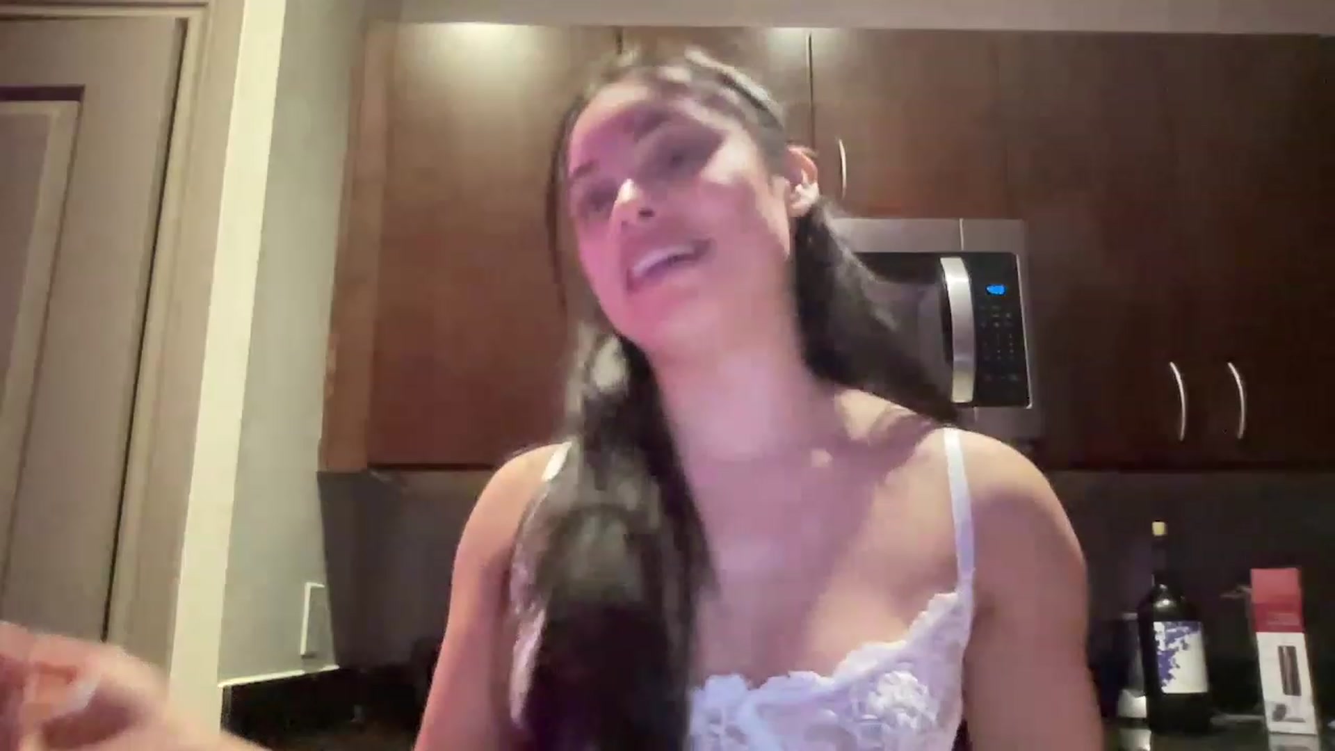 Gallery image thumbnail from Amaya_Flores's myfreecams stream on, 12/23/2022, 10:17 image 8 of 20