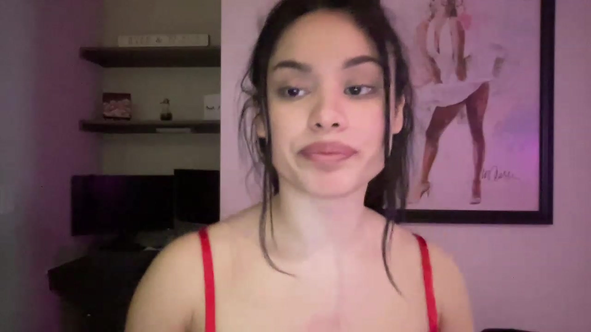 Gallery image thumbnail from Amaya_Flores's myfreecams stream on, 12/25/2022, 16:24 image 6 of 20
