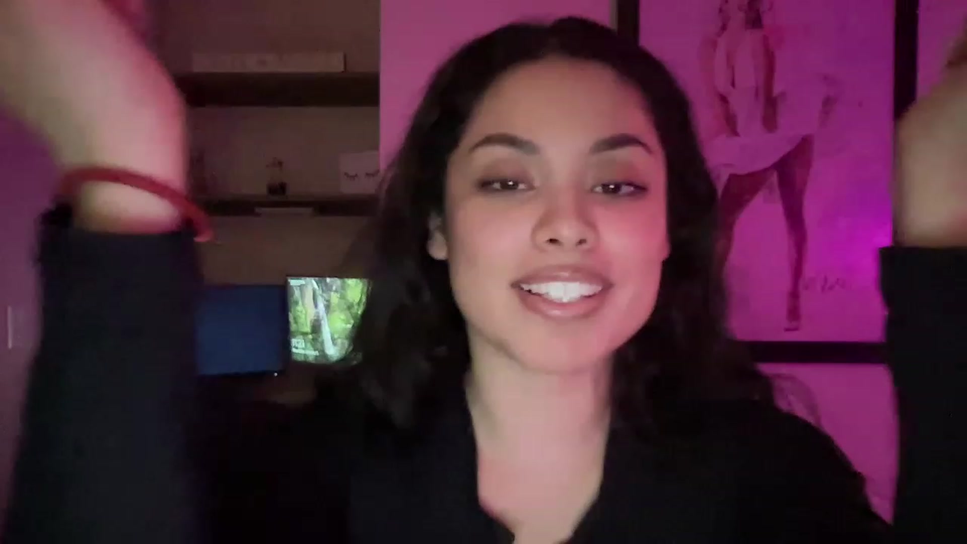 Gallery image thumbnail from Amaya_Flores's myfreecams stream on, 01/06/2023, 05:40 image 14 of 20