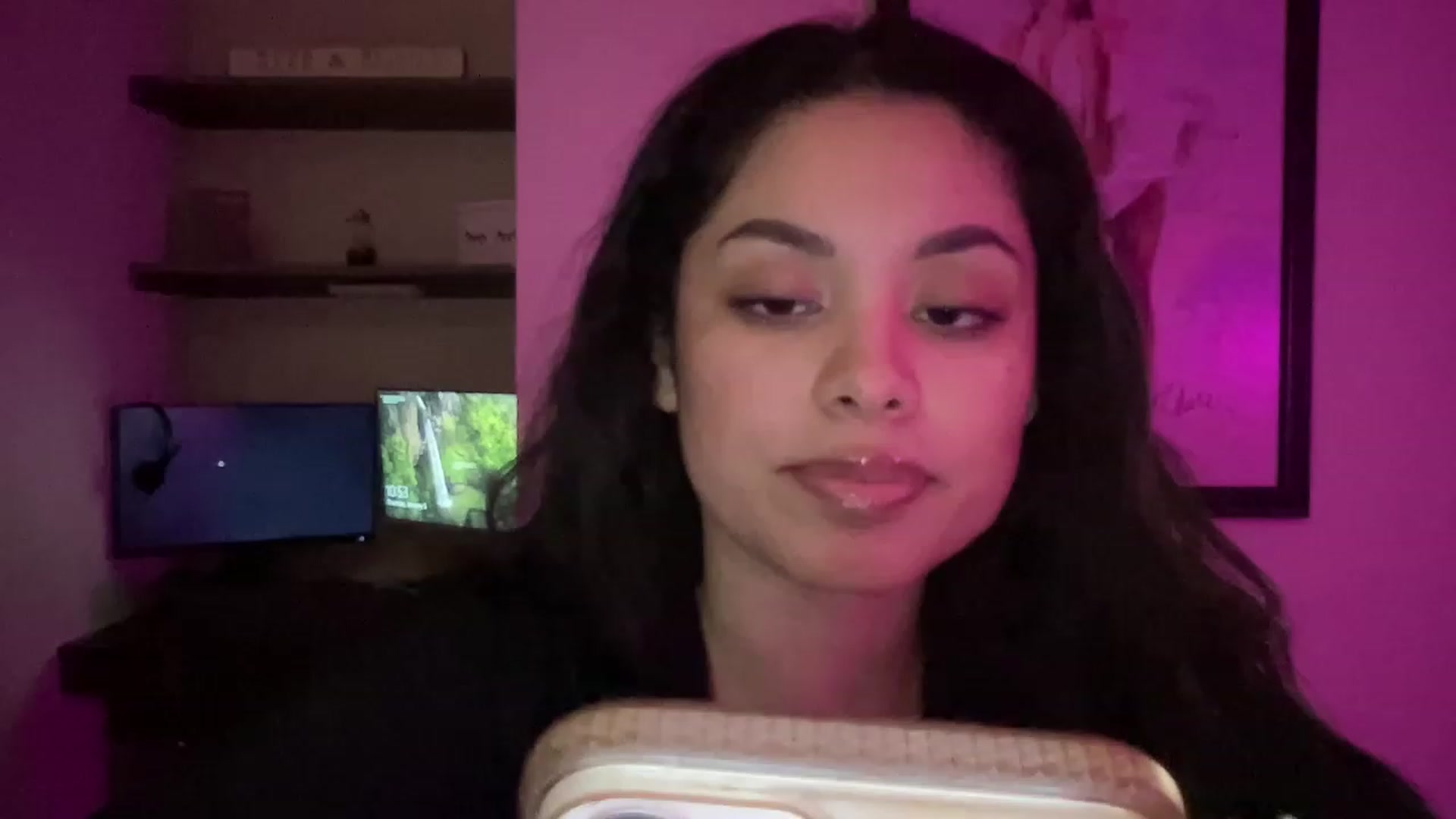 Gallery image thumbnail from Amaya_Flores's myfreecams stream on, 01/06/2023, 05:40 image 3 of 20