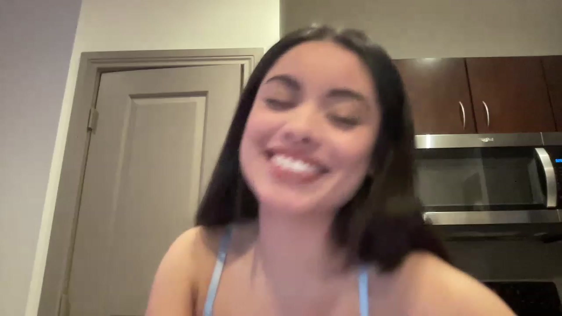 Gallery image thumbnail from Amaya_Flores's myfreecams stream on, 01/15/2023, 21:26 image 7 of 20