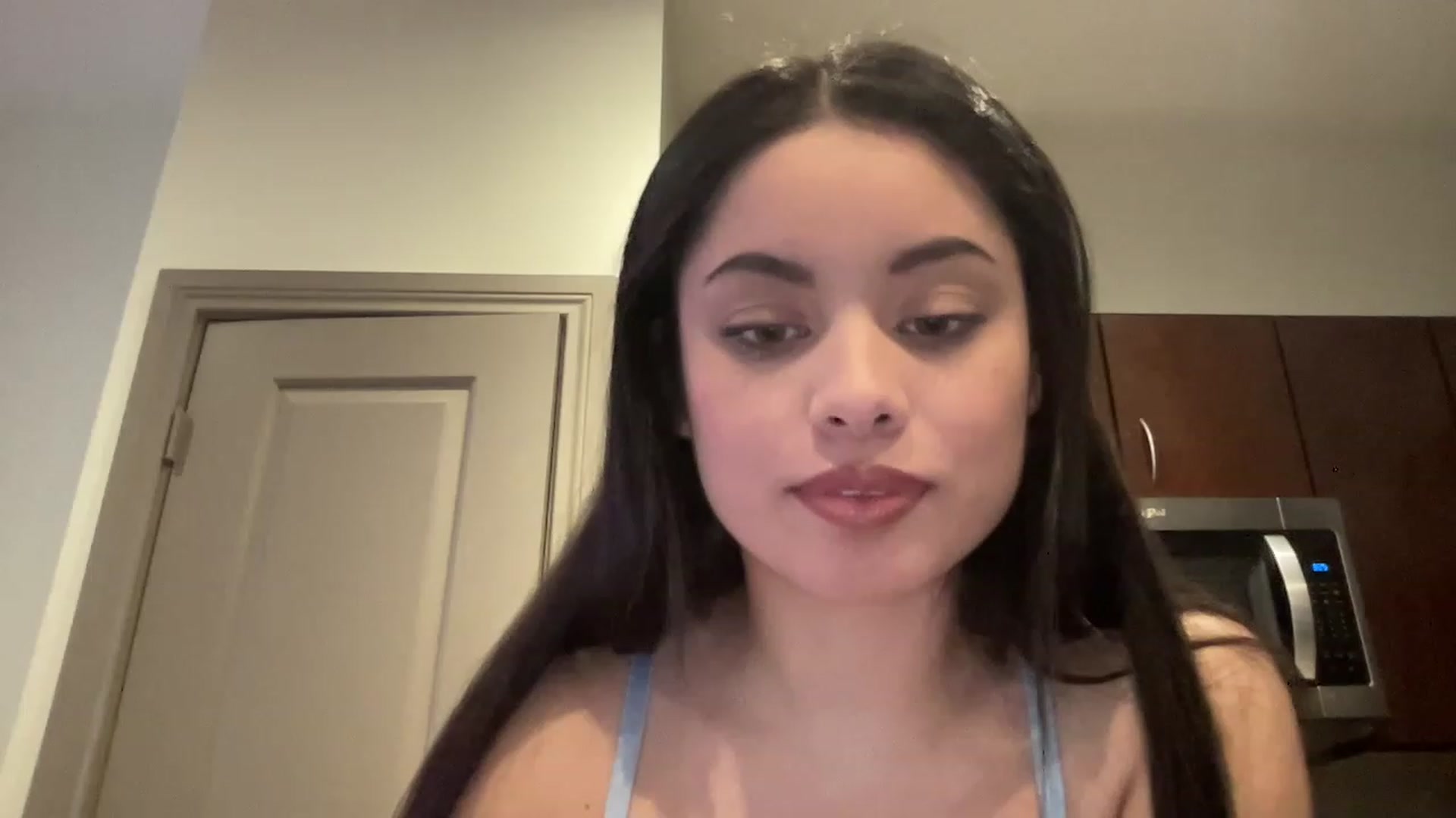 Gallery image thumbnail from Amaya_Flores's myfreecams stream on, 01/15/2023, 21:26 image 6 of 20