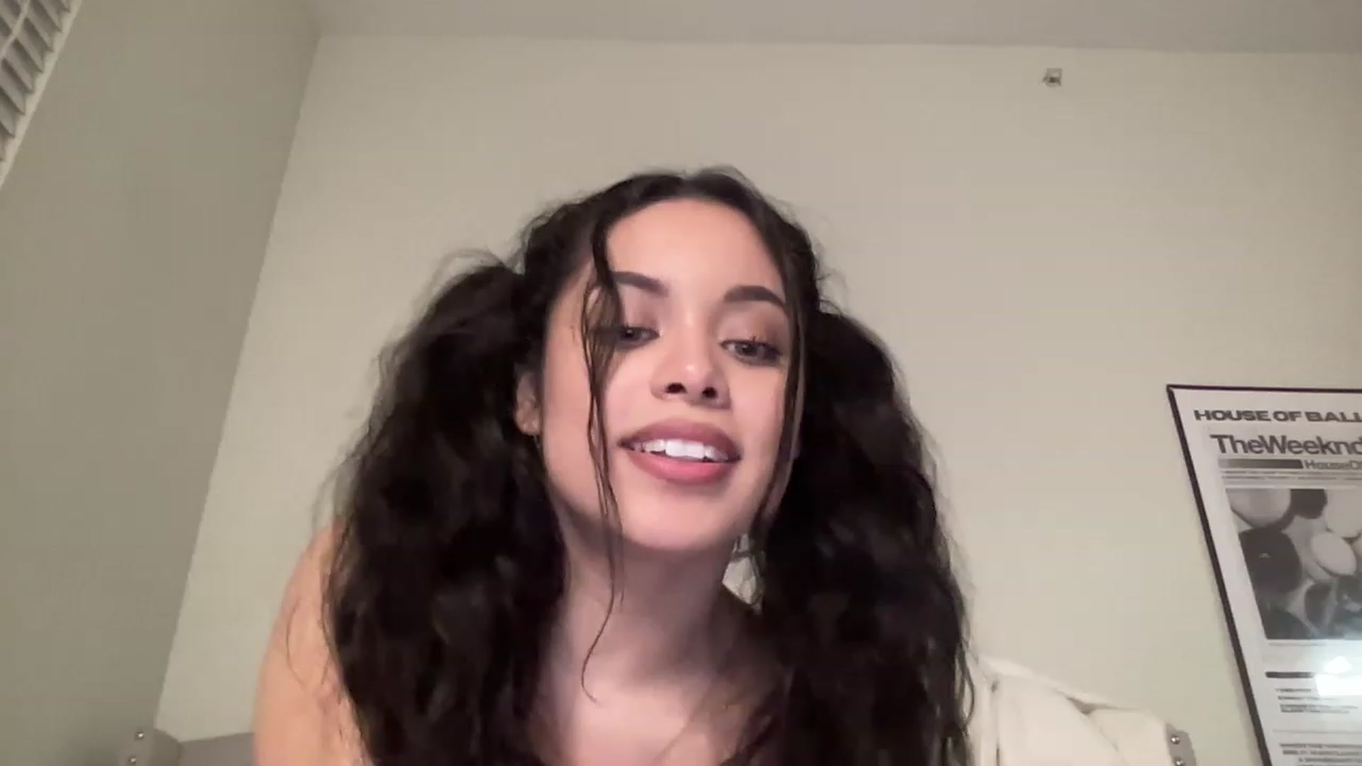 Gallery image thumbnail from Amaya_Flores's myfreecams stream on, 02/17/2023, 12:09 image 2 of 20