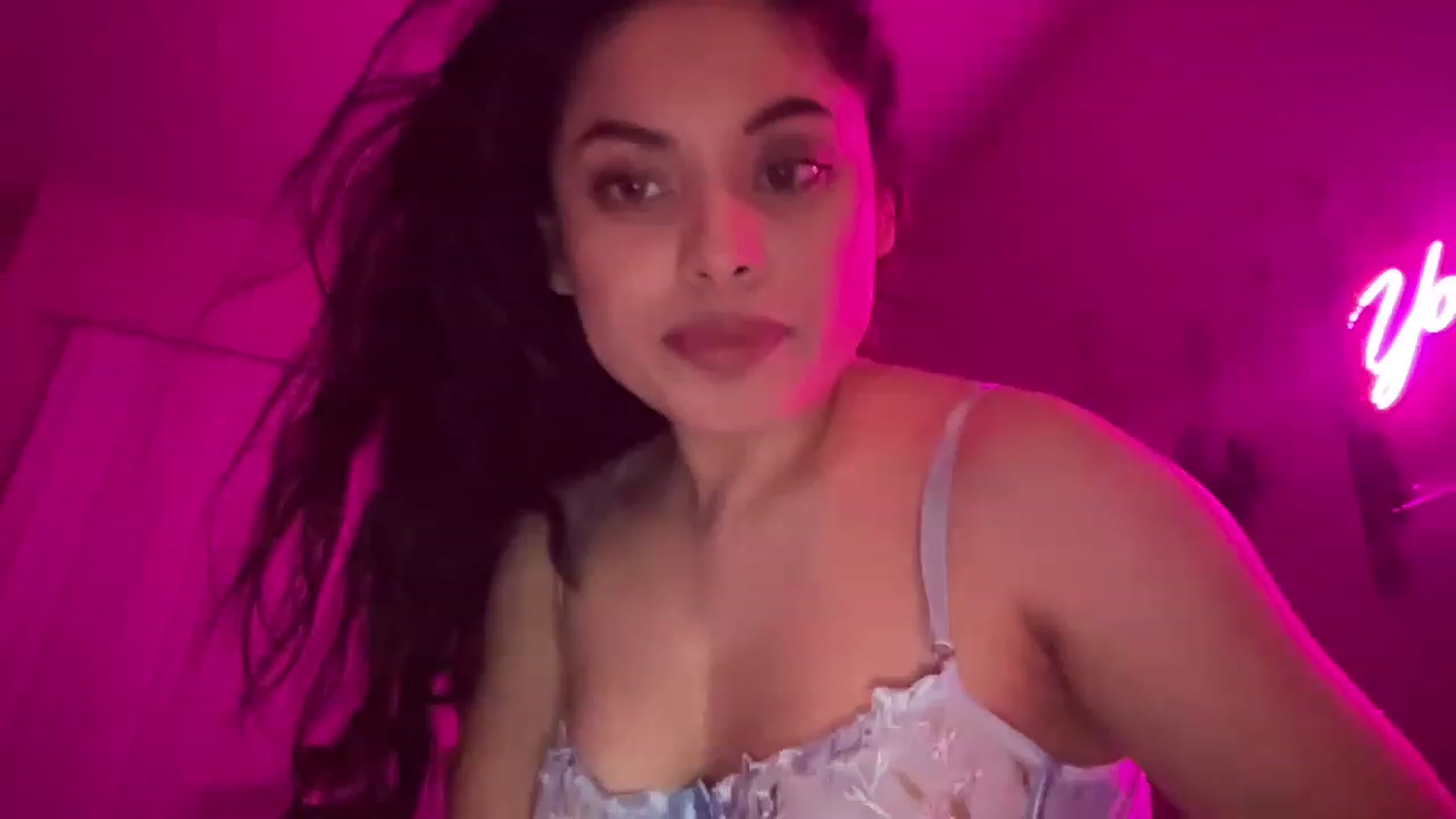 Gallery image thumbnail from Amaya_Flores's myfreecams stream on, 02/17/2023, 12:09 image 13 of 20