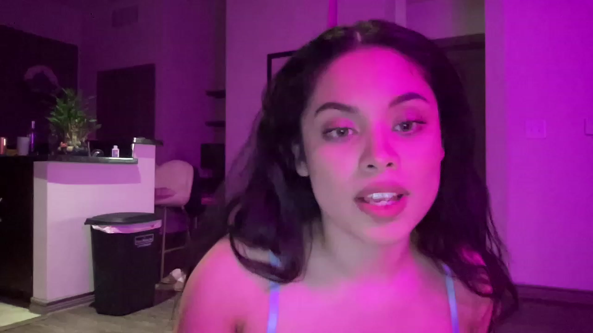 Gallery image thumbnail from Amaya_Flores's myfreecams stream on, 02/17/2023, 12:09 image 16 of 20