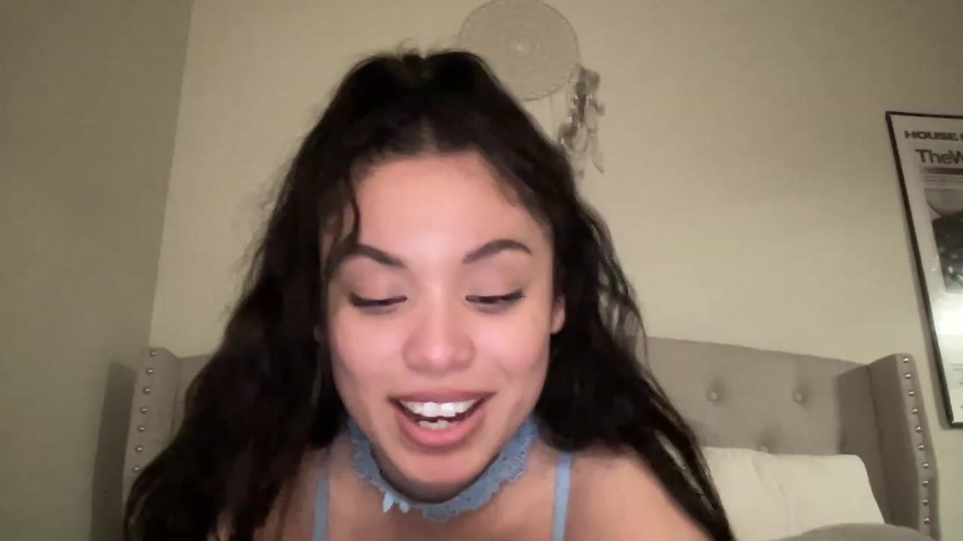 Gallery image thumbnail from Amaya_Flores's myfreecams stream on, 02/21/2023, 06:52 image 3 of 20