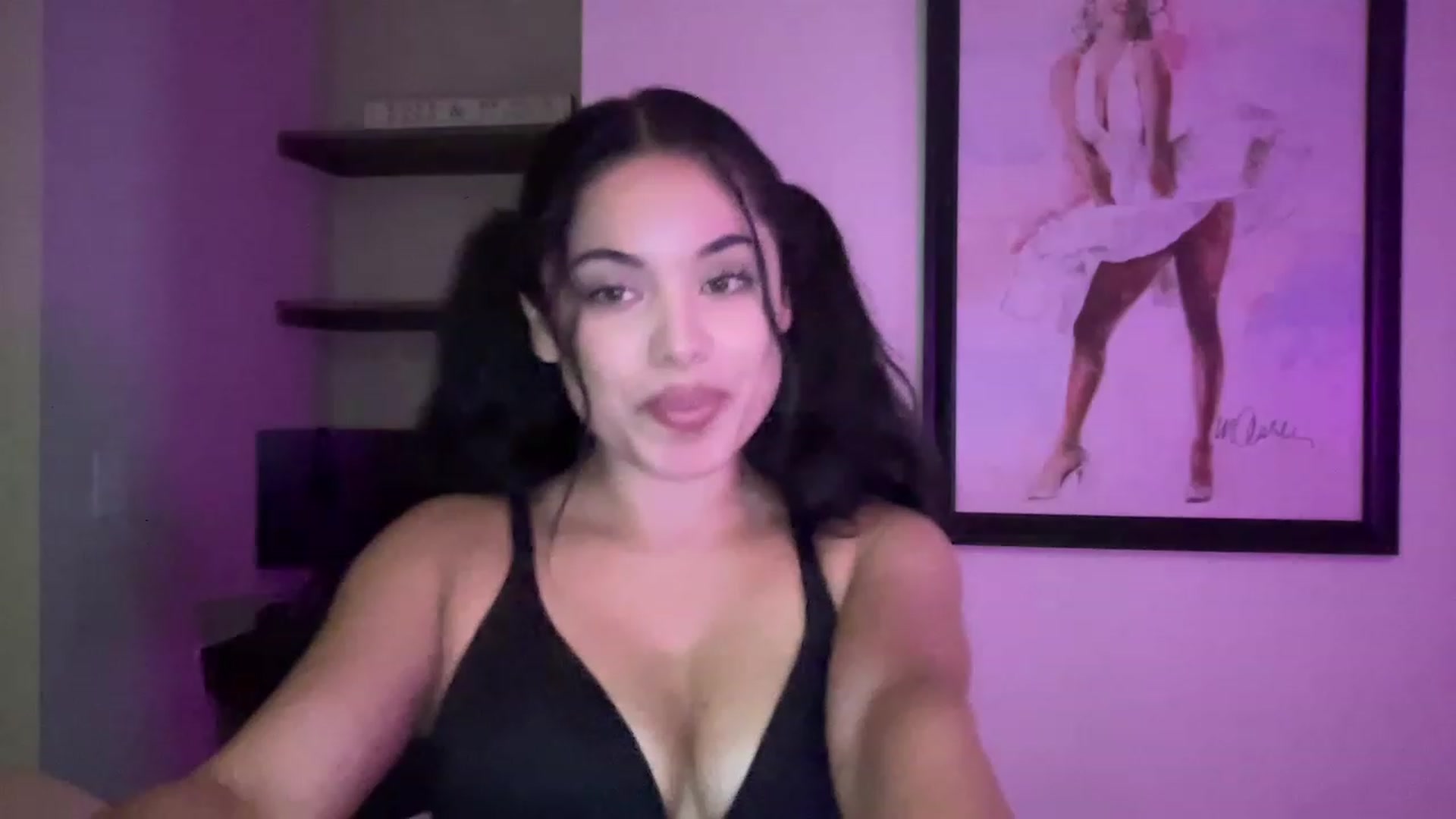 Gallery image thumbnail from Amaya_Flores's myfreecams stream on, 03/29/2023, 22:12 image 3 of 20