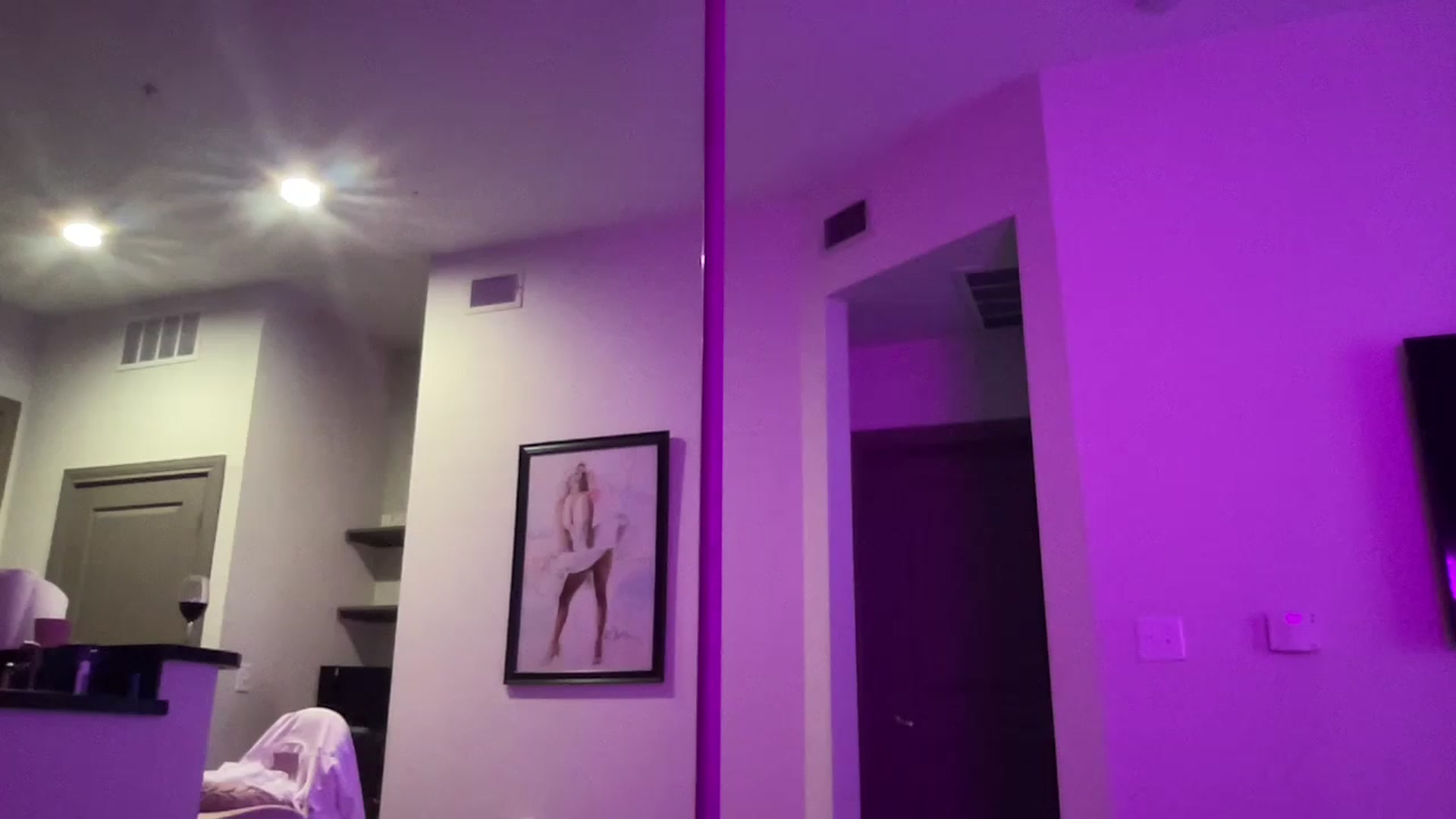 Gallery image thumbnail from Amaya_Flores's myfreecams stream on, 04/09/2023, 23:20 image 6 of 20