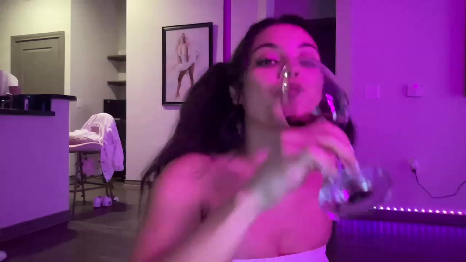 Gallery image thumbnail from Amaya_Flores's myfreecams stream on, 04/09/2023, 23:20 image 17 of 20