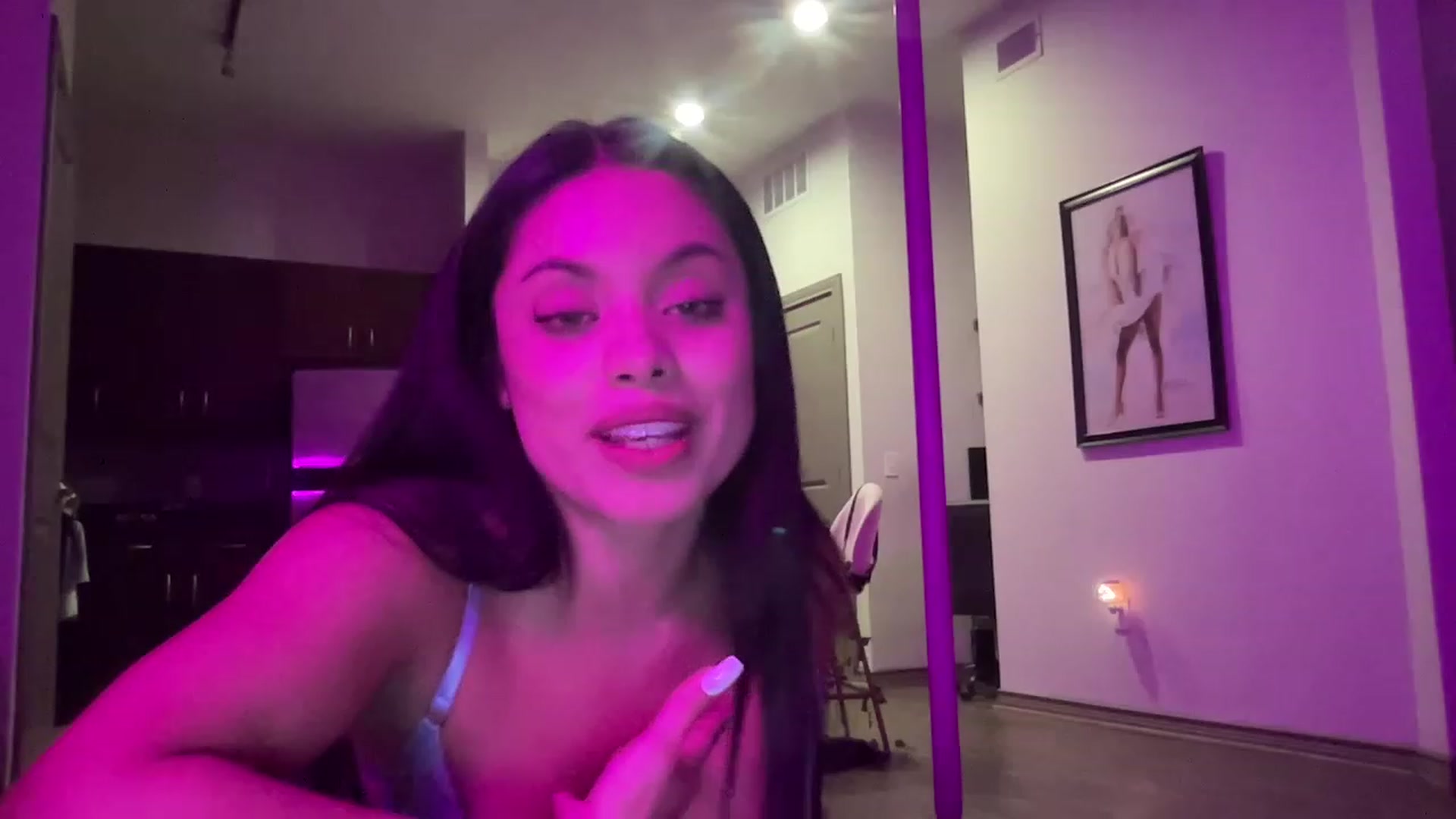 Gallery image thumbnail from Amaya_Flores's myfreecams stream on, 04/12/2023, 08:53 image 11 of 20