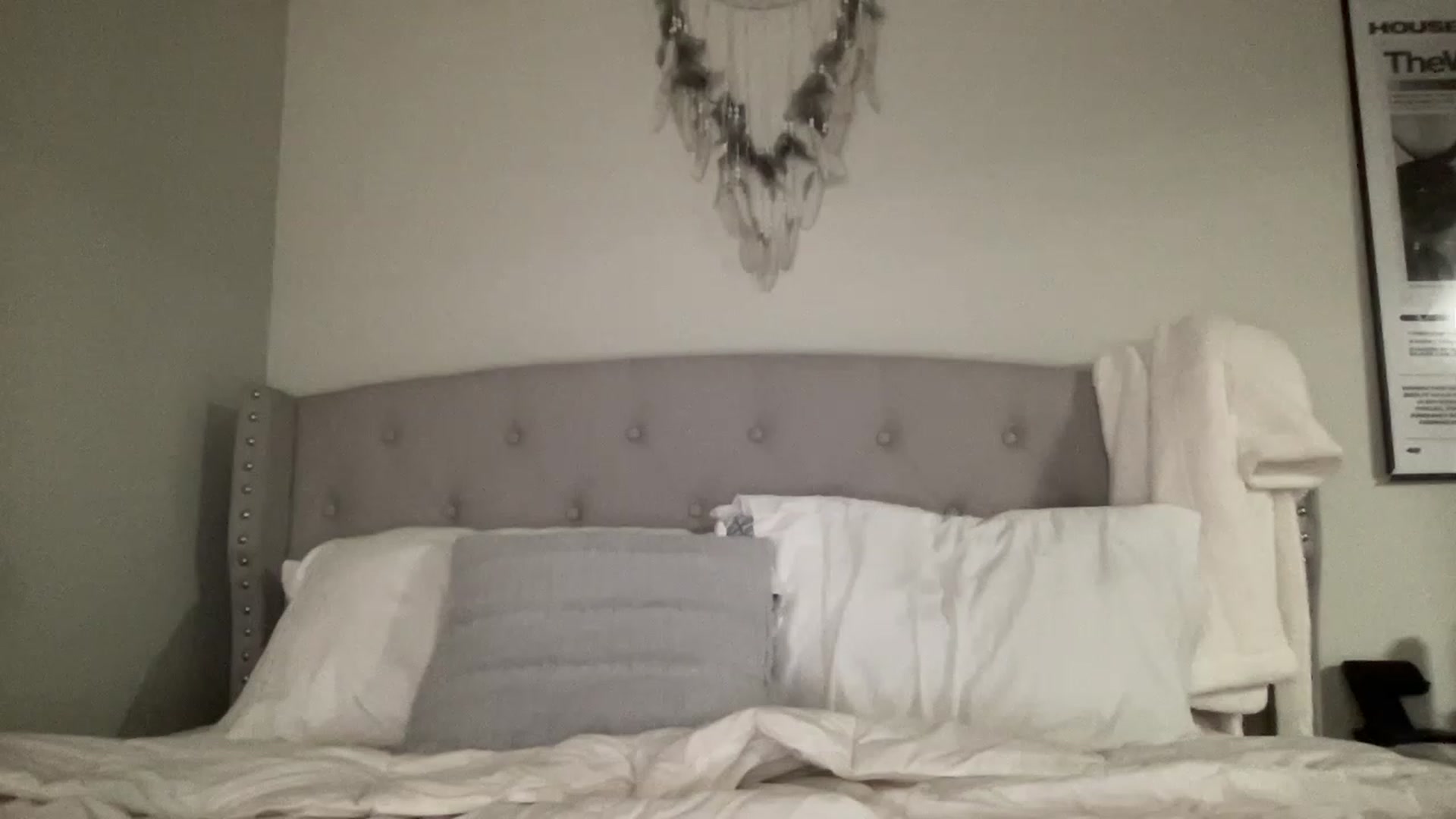 Gallery image thumbnail from Amaya_Flores's myfreecams stream on, 04/19/2023, 11:34 image 9 of 20