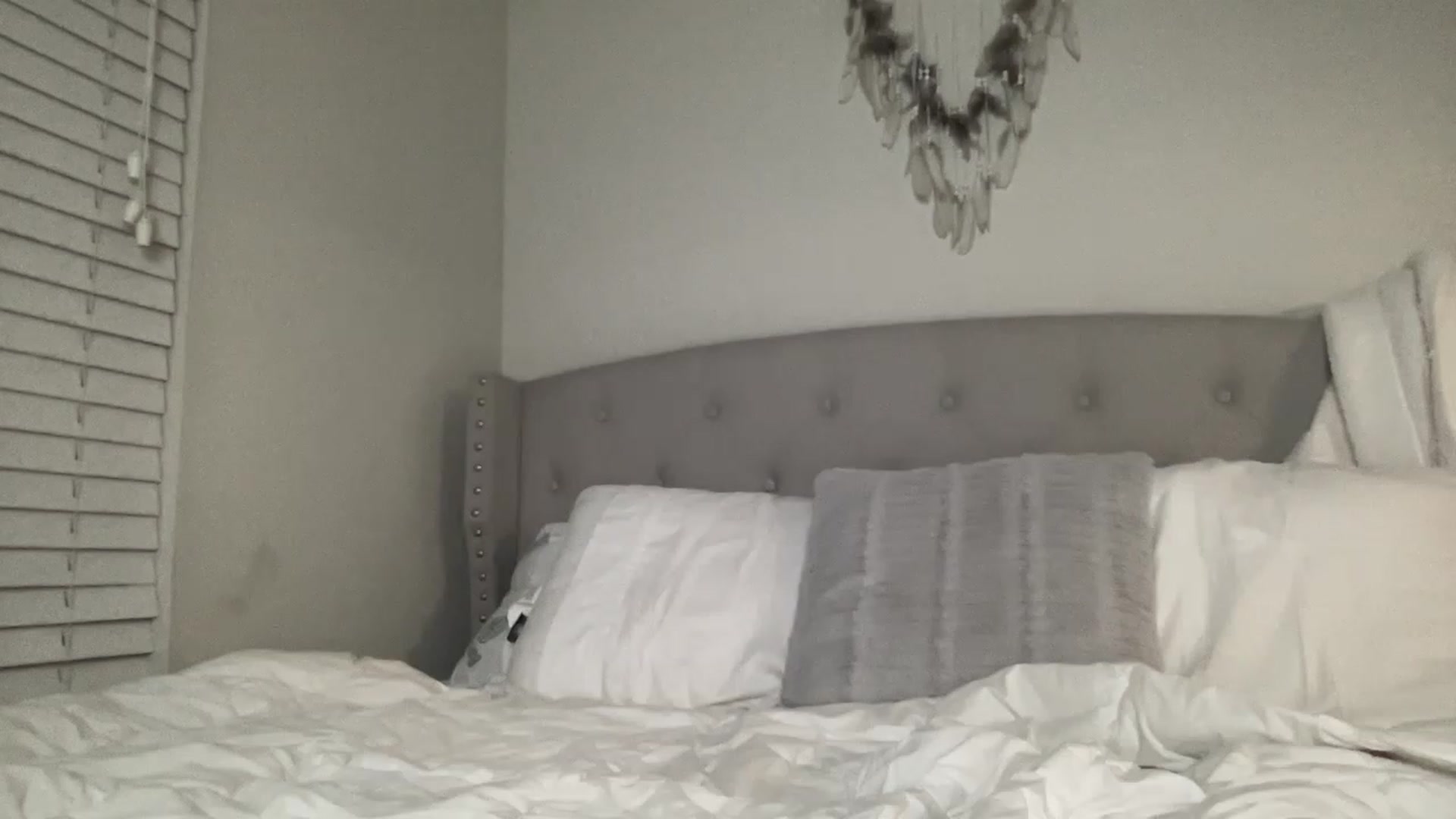 Gallery image thumbnail from Amaya_Flores's myfreecams stream on, 05/02/2023, 06:39 image 19 of 20
