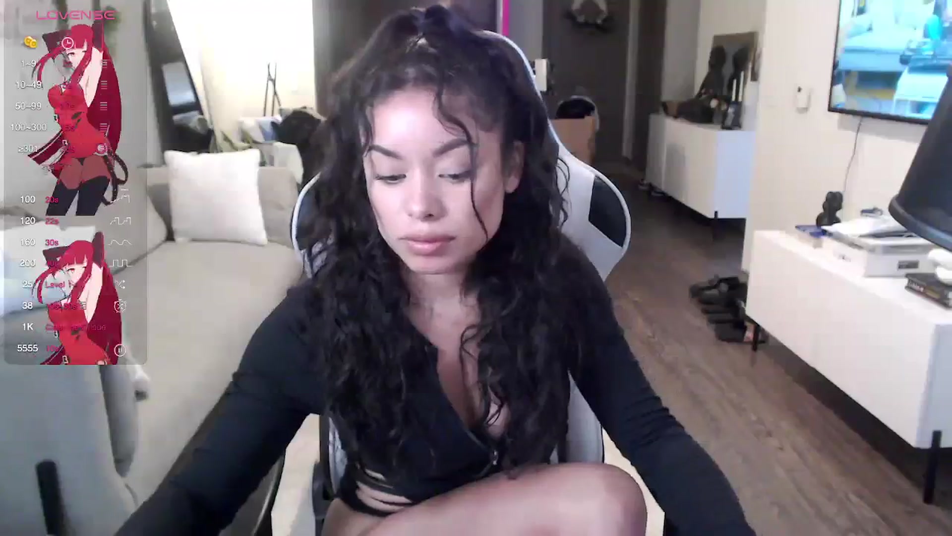 Gallery image thumbnail from Amaya_Flores's myfreecams stream on, 11/08/2023, 19:25 image 18 of 20