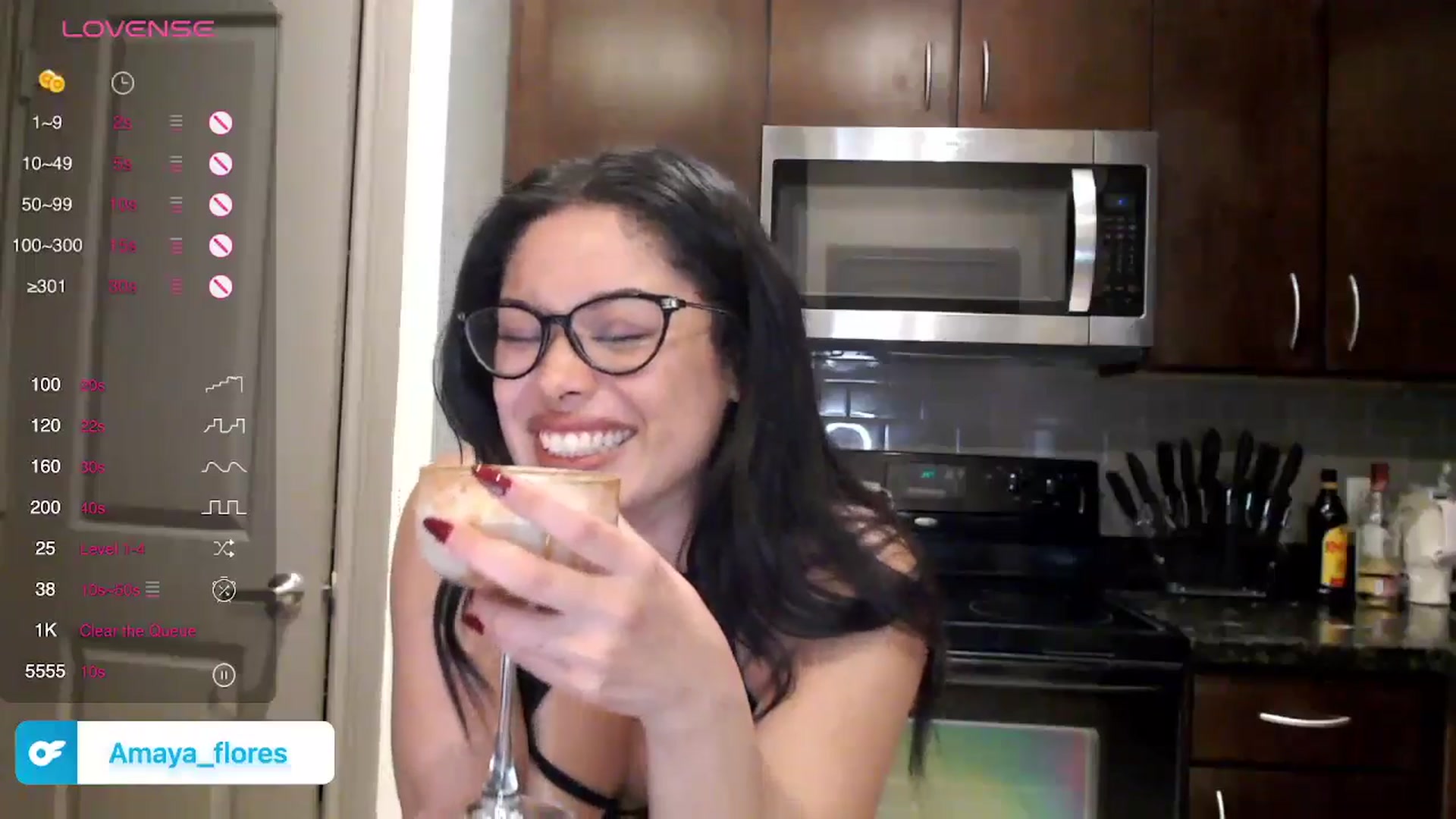 Gallery image thumbnail from Amaya_Flores's myfreecams stream on, 10/16/2024, 09:12 image 16 of 20
