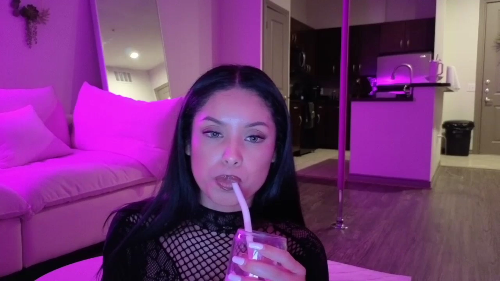 Gallery image thumbnail from Amaya_Flores's myfreecams stream on, 12/28/2025, 13:51 image 8 of 20