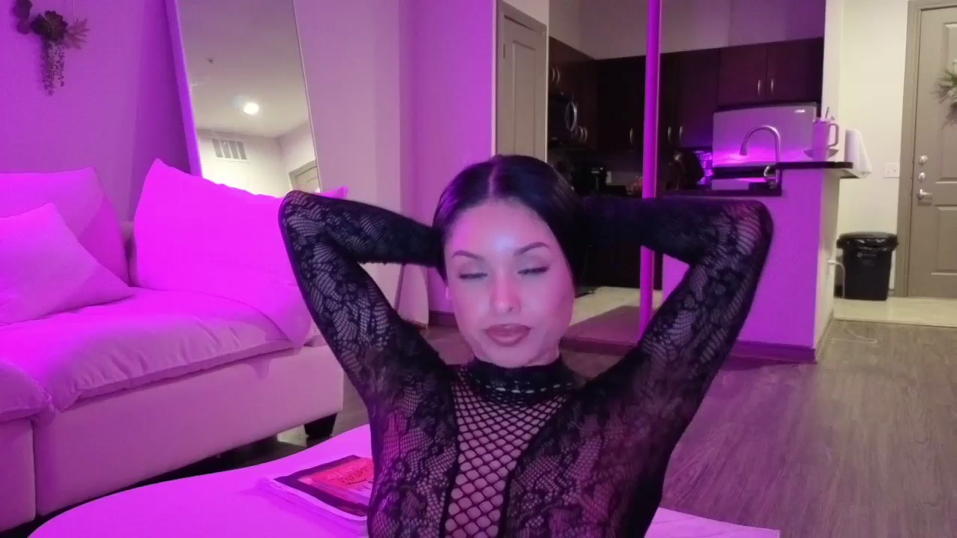 Gallery image thumbnail from Amaya_Flores's myfreecams stream on, 12/28/2025, 13:51 image 20 of 20