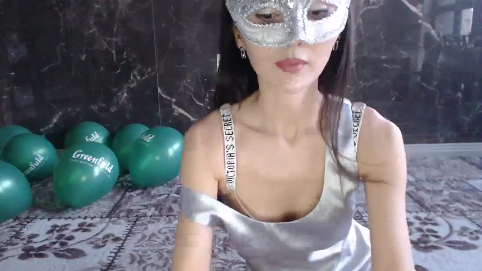Gallery image thumbnail from AmazinAznLuv's myfreecams stream on, 12/31/2023, 12:31 image 4 of 20