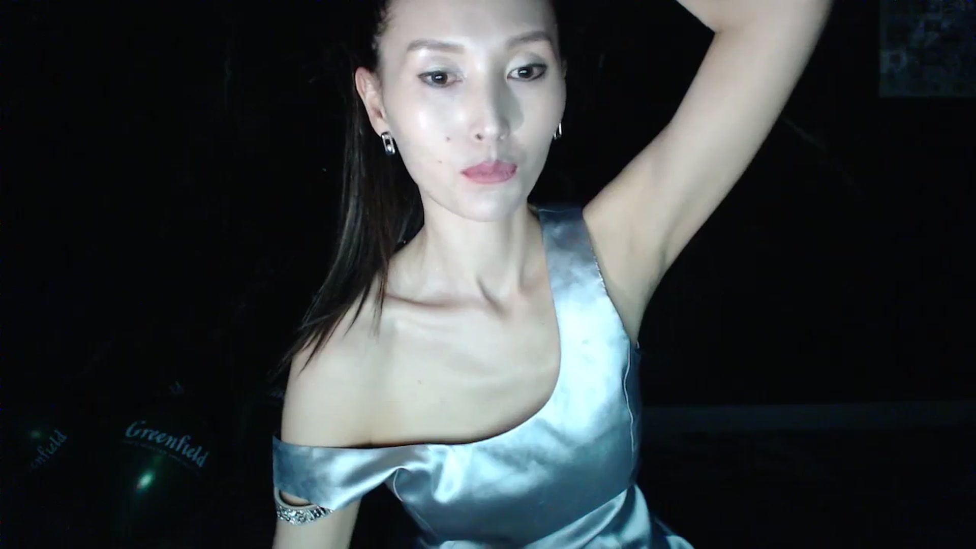 Gallery image thumbnail from AmazinAznLuv's myfreecams stream on, 12/31/2023, 12:31 image 17 of 20