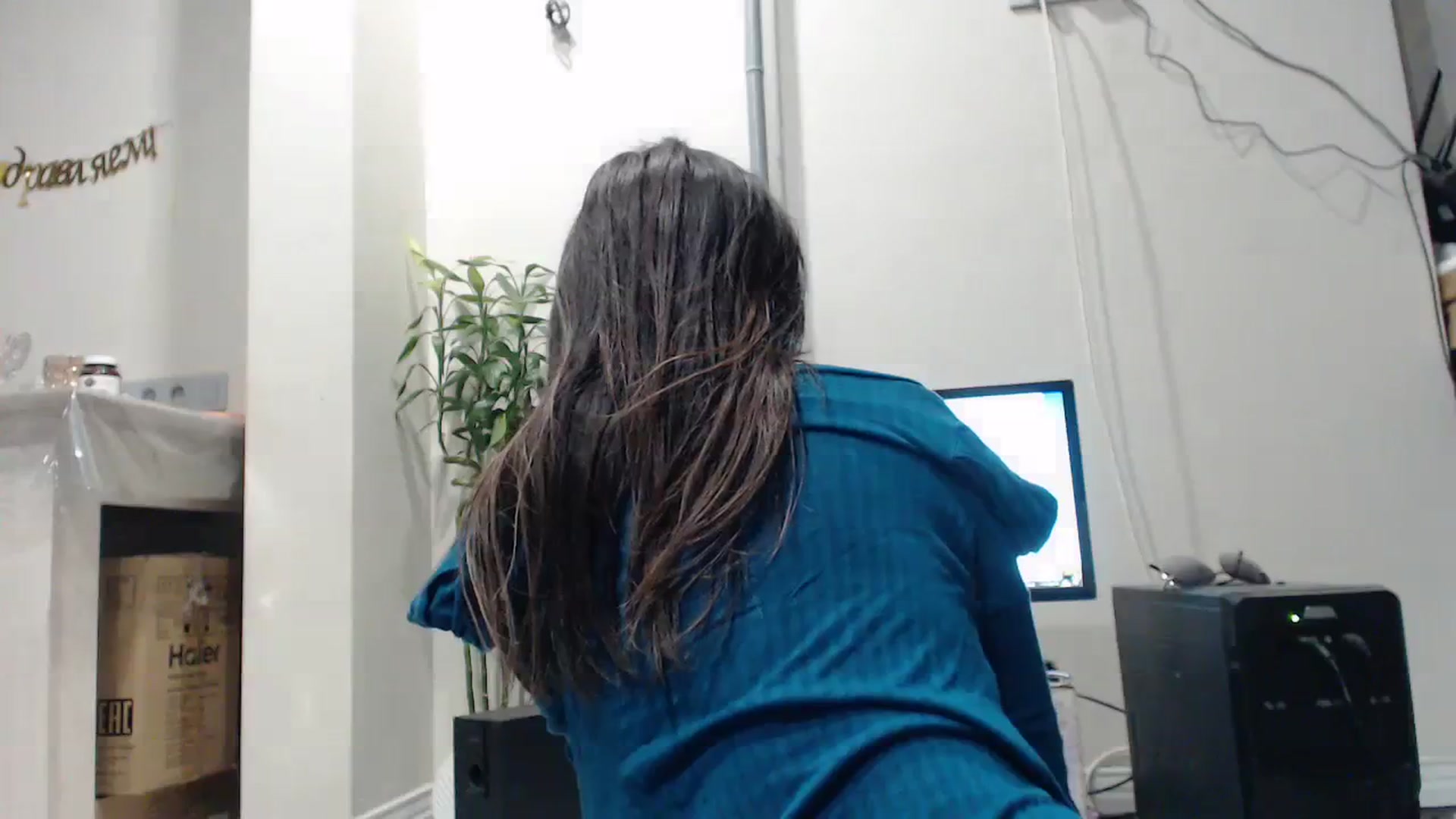 Gallery image thumbnail from AmazinAznLuv's myfreecams stream on, 03/27/2024, 18:43 image 10 of 20