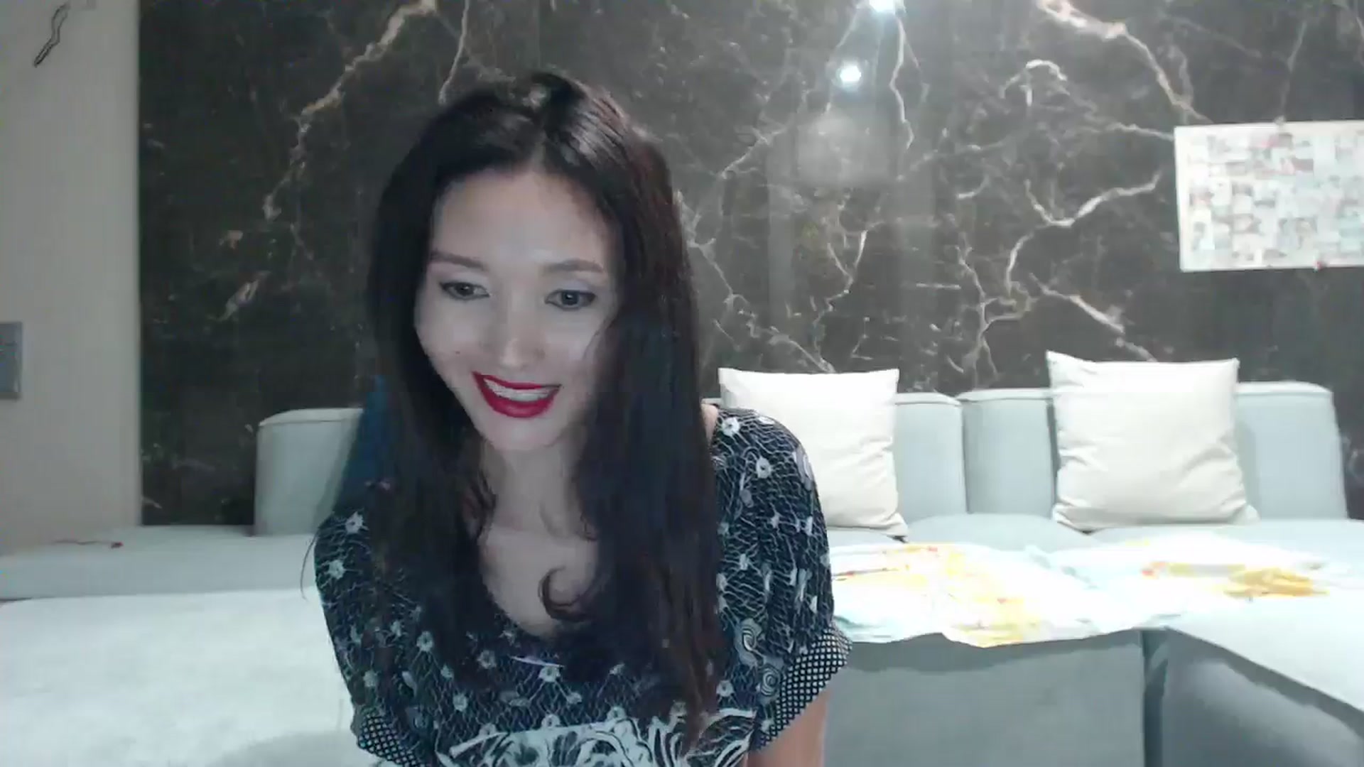 Gallery image thumbnail from AmazinAznLuv's myfreecams stream on, 08/18/2024, 22:58 image 3 of 20