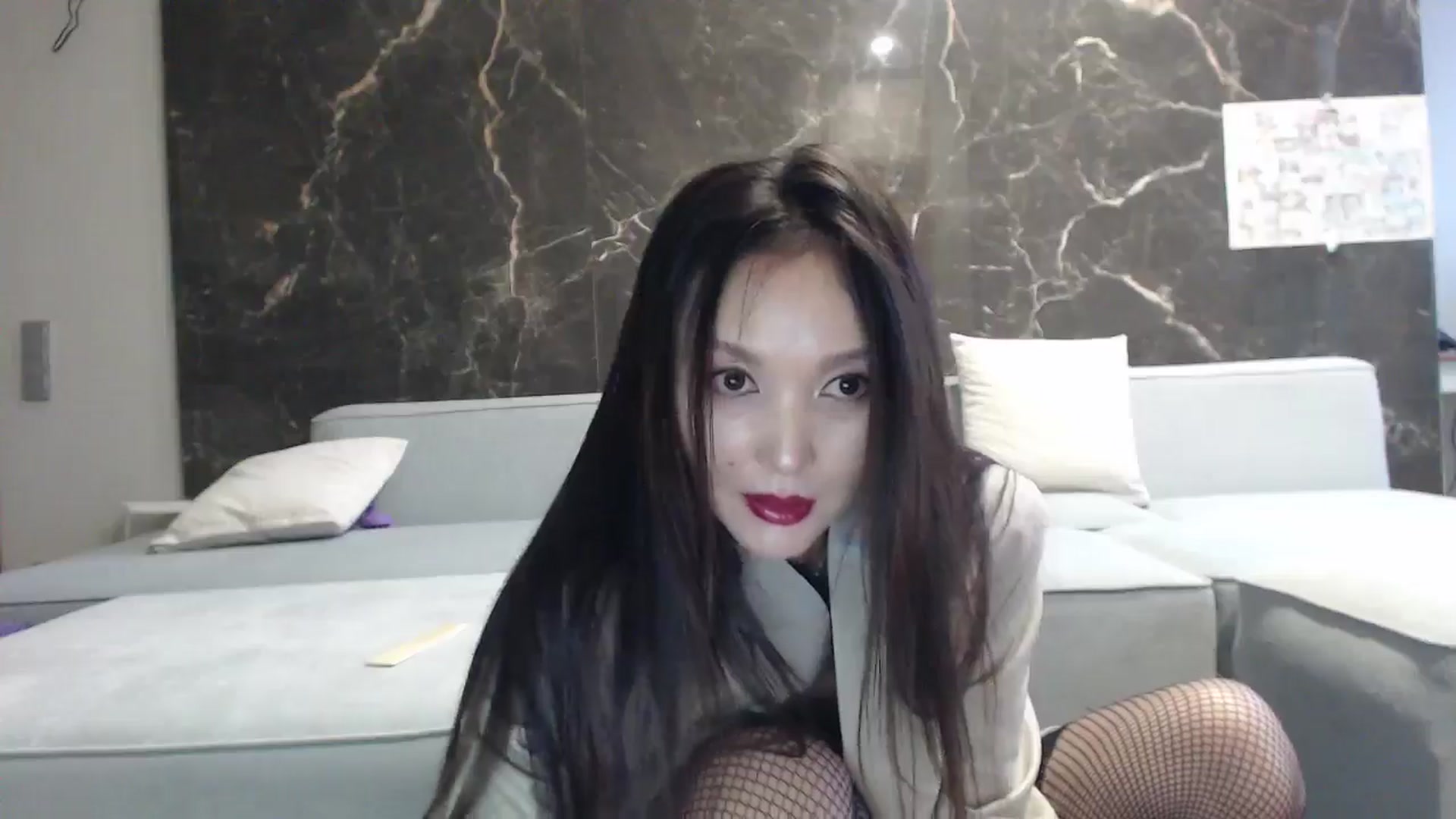 Gallery image thumbnail from AmazinAznLuv's myfreecams stream on, 12/01/2024, 11:49 image 4 of 20
