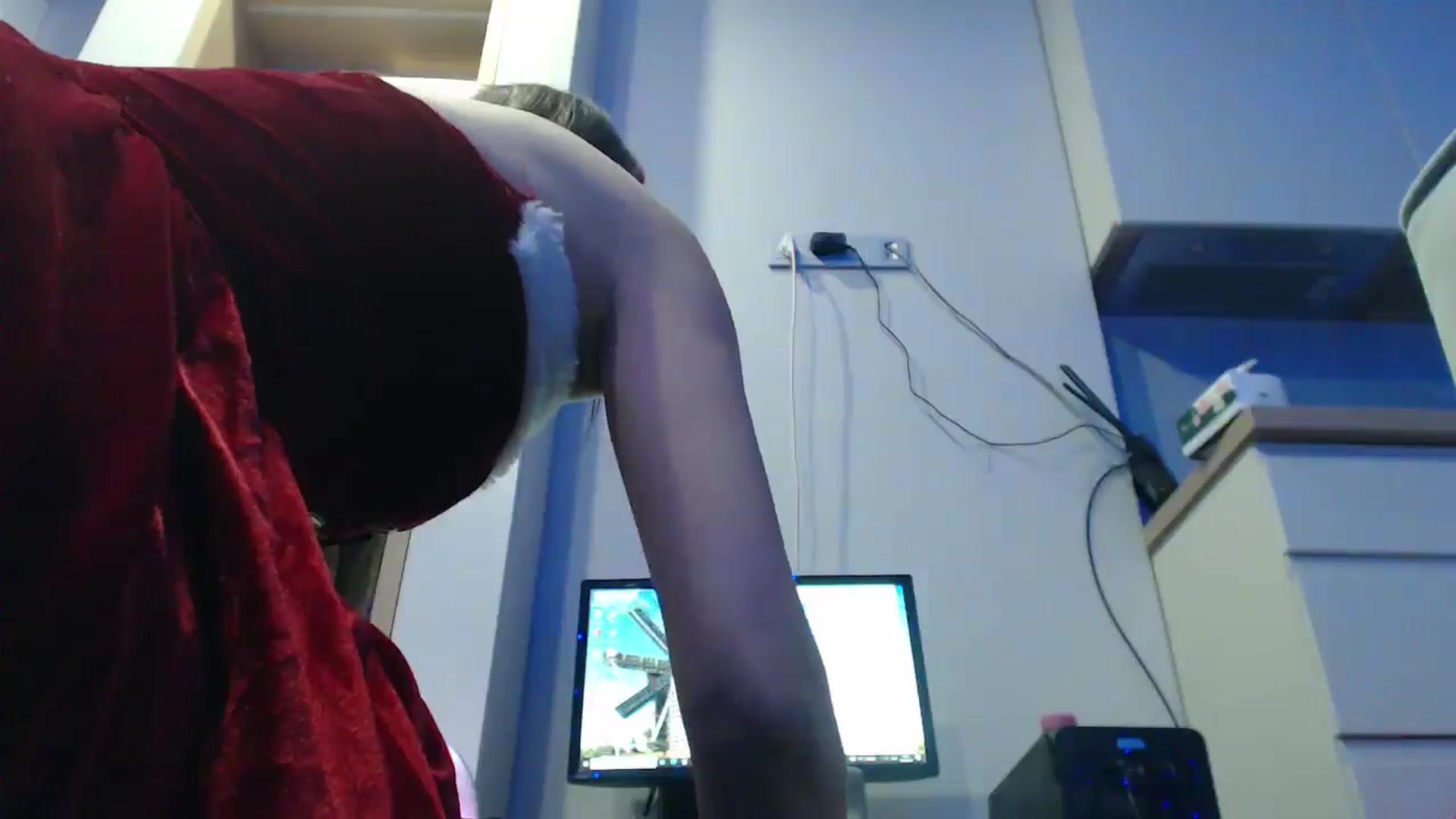 Gallery image thumbnail from AmazinAznLuv's myfreecams stream on, 12/26/2024, 21:36 image 6 of 20