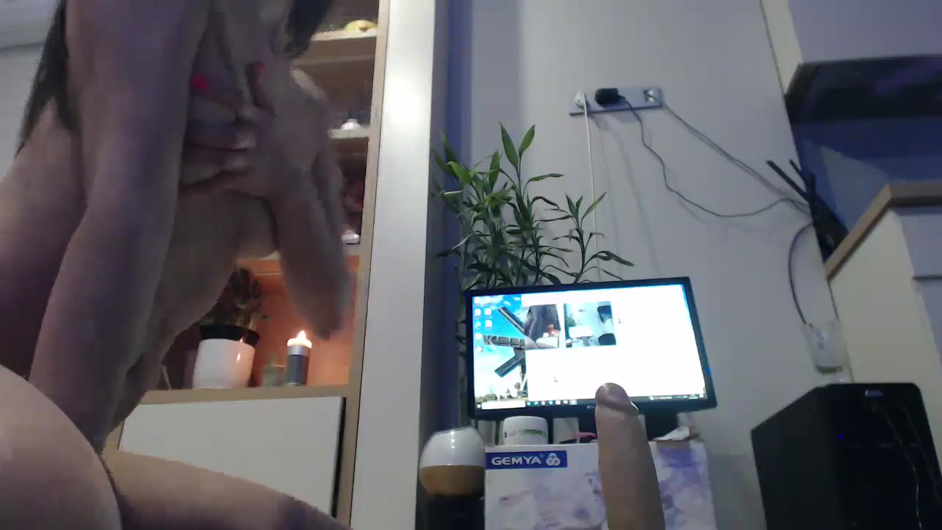 Gallery image thumbnail from AmazinAznLuv's myfreecams stream on, 01/26/2025, 15:51 image 7 of 20