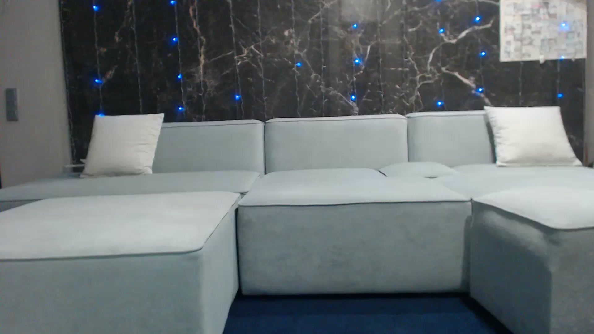 Gallery image thumbnail from AmazinAznLuv's myfreecams stream on, 03/29/2025, 22:39 image 14 of 20