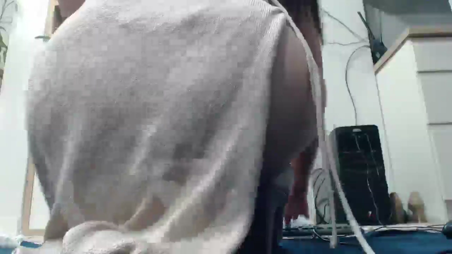 Gallery image thumbnail from AmazinAznLuv's myfreecams stream on, 07/31/2025, 17:44 image 8 of 20