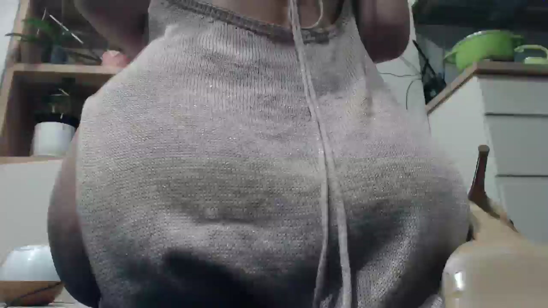 Gallery image thumbnail from AmazinAznLuv's myfreecams stream on, 09/01/2025, 17:01 image 10 of 20