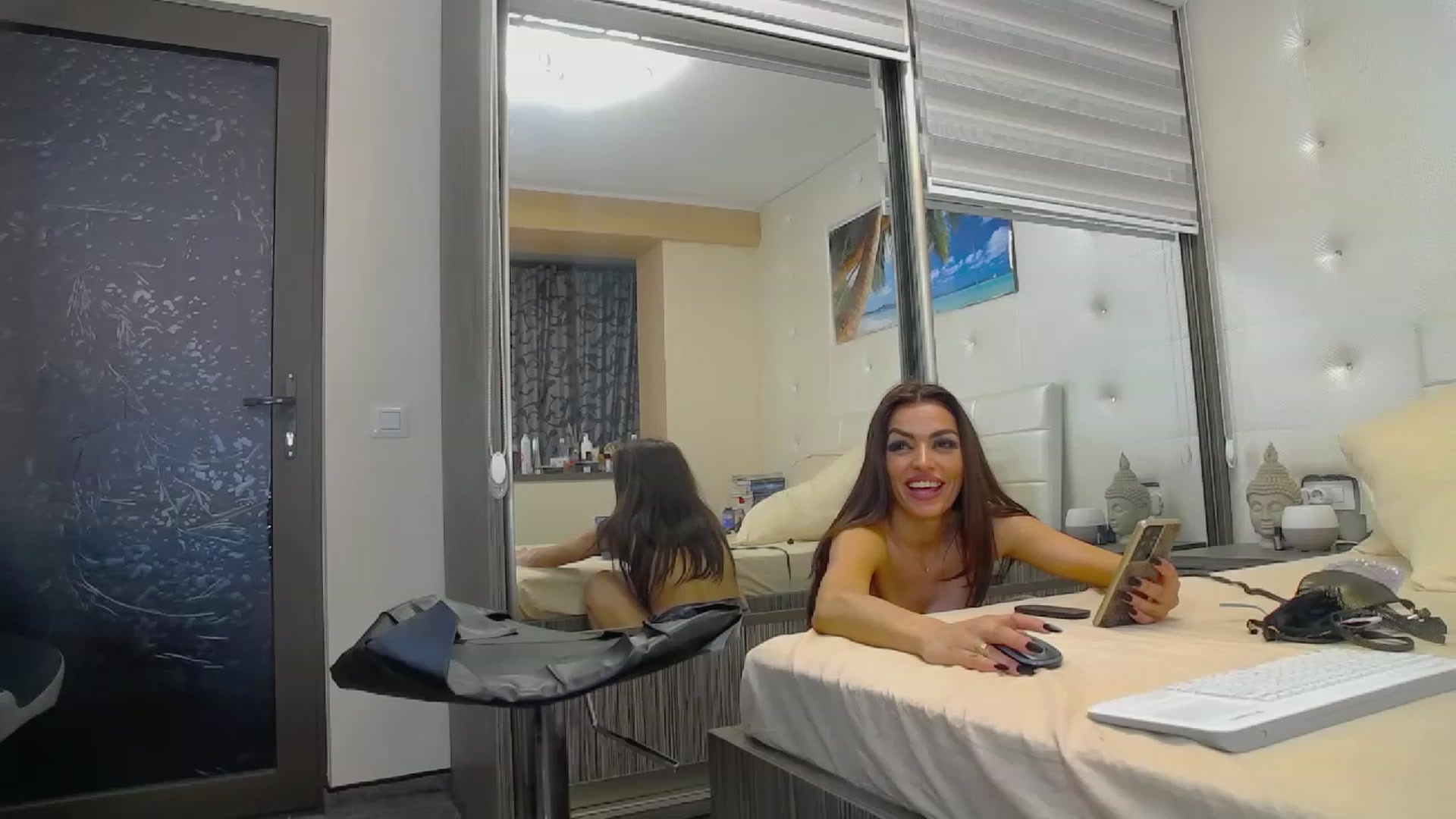 Gallery image thumbnail from AmazingAssOne's myfreecams stream on, 04/30/2023, 23:44 image 13 of 20