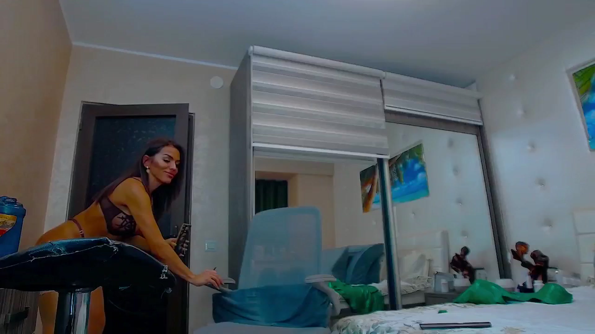 Gallery image thumbnail from AmazingAssOne's myfreecams stream on, 12/31/2024, 22:33 image 2 of 20