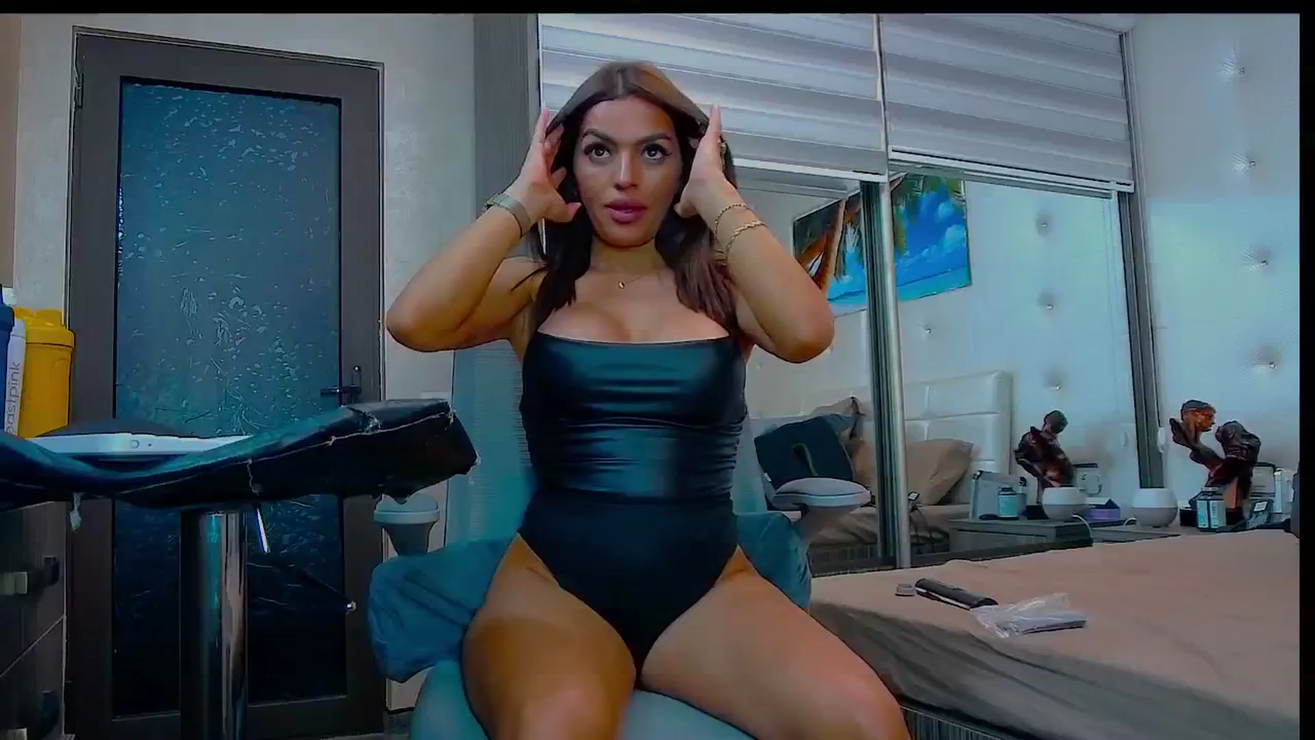 Gallery image thumbnail from AmazingAssOne's myfreecams stream on, 01/12/2025, 21:31 image 3 of 20
