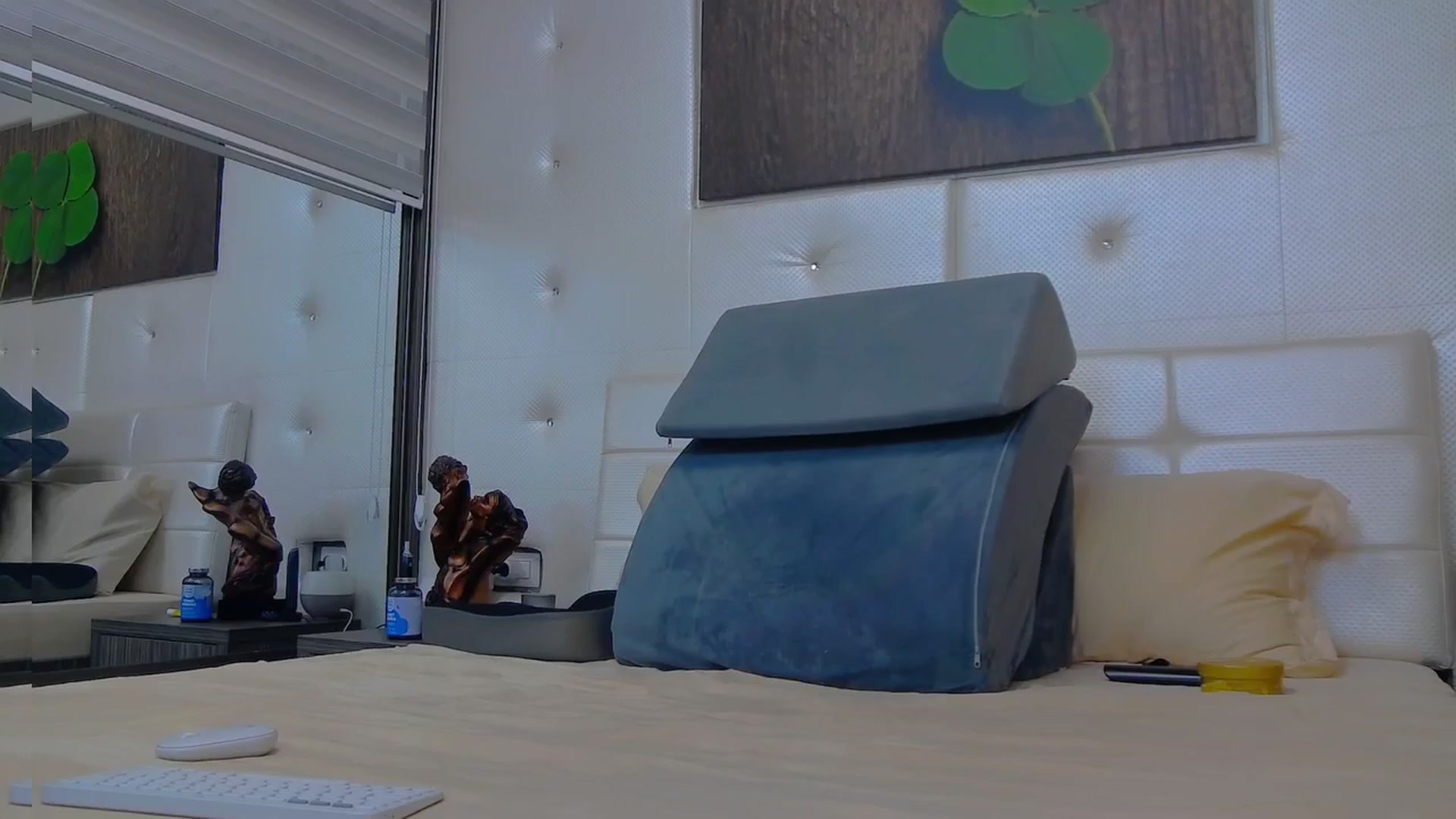 Gallery image thumbnail from AmazingAssOne's myfreecams stream on, 06/10/2025, 19:52 image 5 of 20