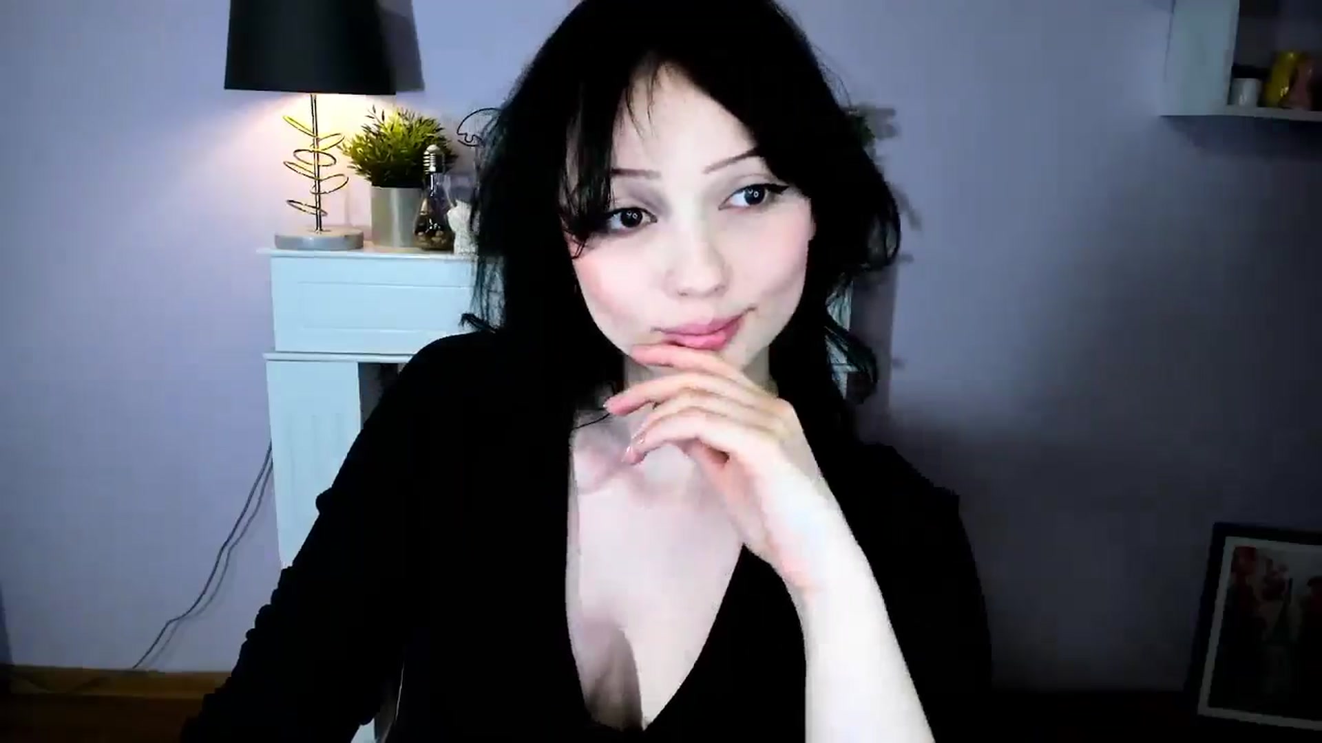 Gallery image thumbnail from AmazingDENISE's myfreecams stream on, 04/21/2026, 24:24 image 4 of 20