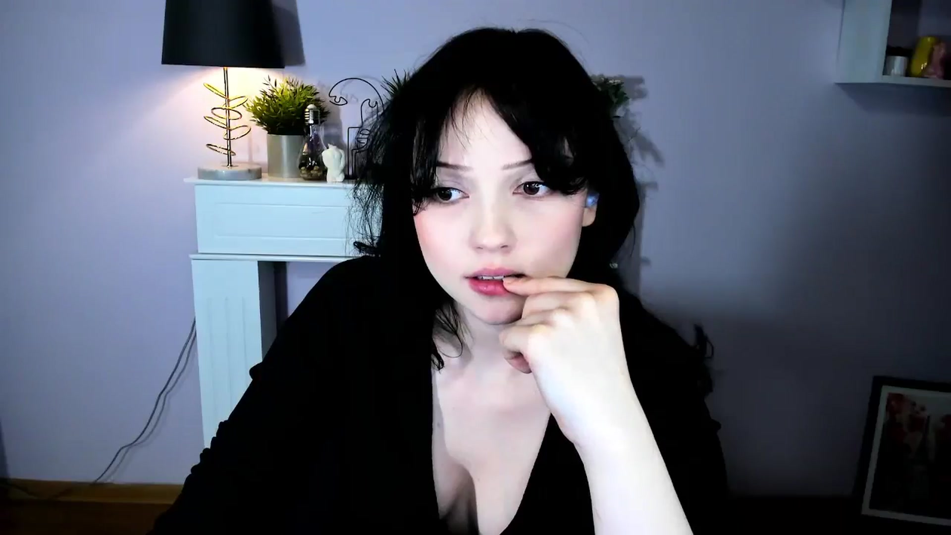 Gallery image thumbnail from AmazingDENISE's myfreecams stream on, 04/21/2026, 24:24 image 5 of 20