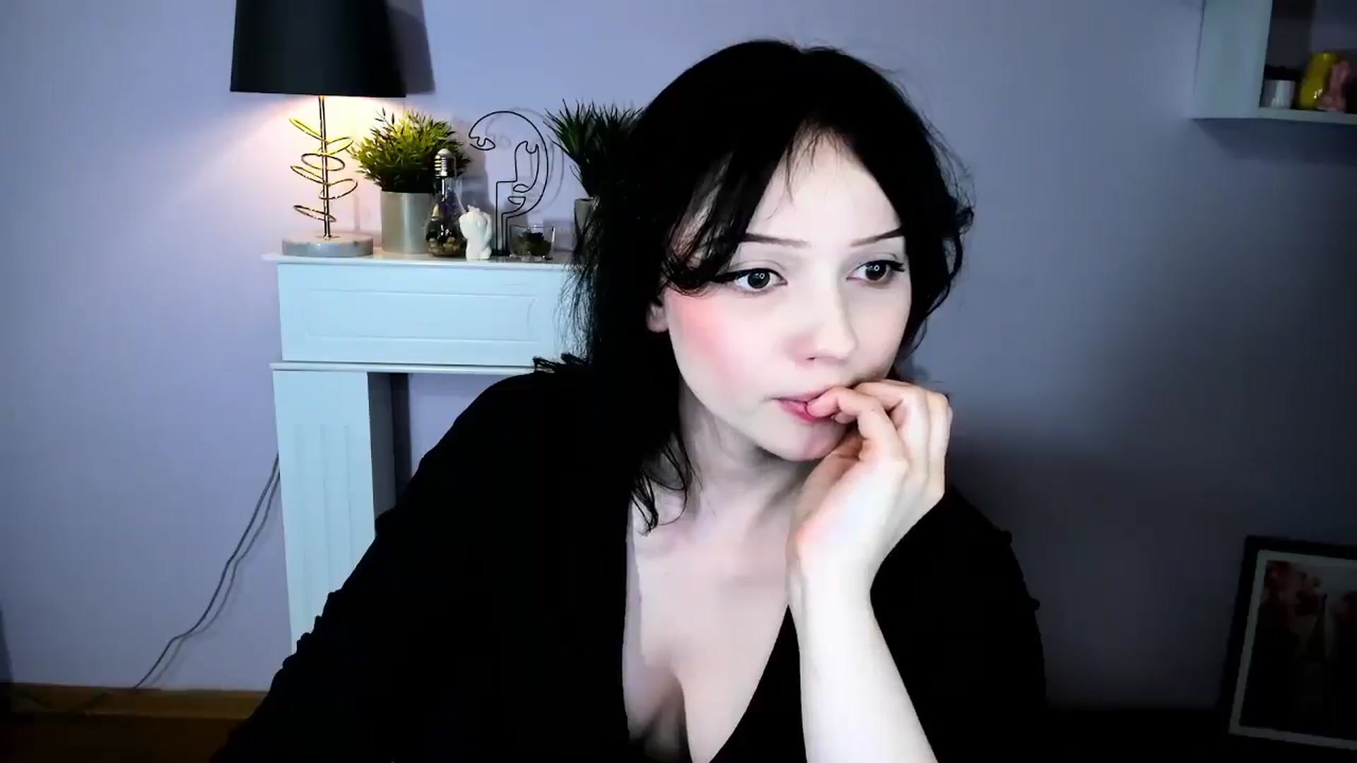 Gallery image thumbnail from AmazingDENISE's myfreecams stream on, 04/21/2026, 24:24 image 8 of 20