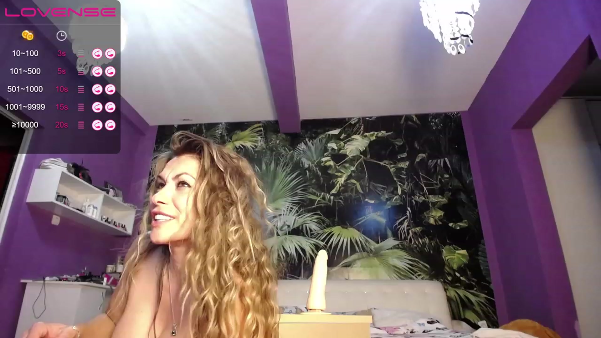 Gallery image thumbnail from AmazingMarry's myfreecams stream on, 12/04/2022, 22:05 image 14 of 20