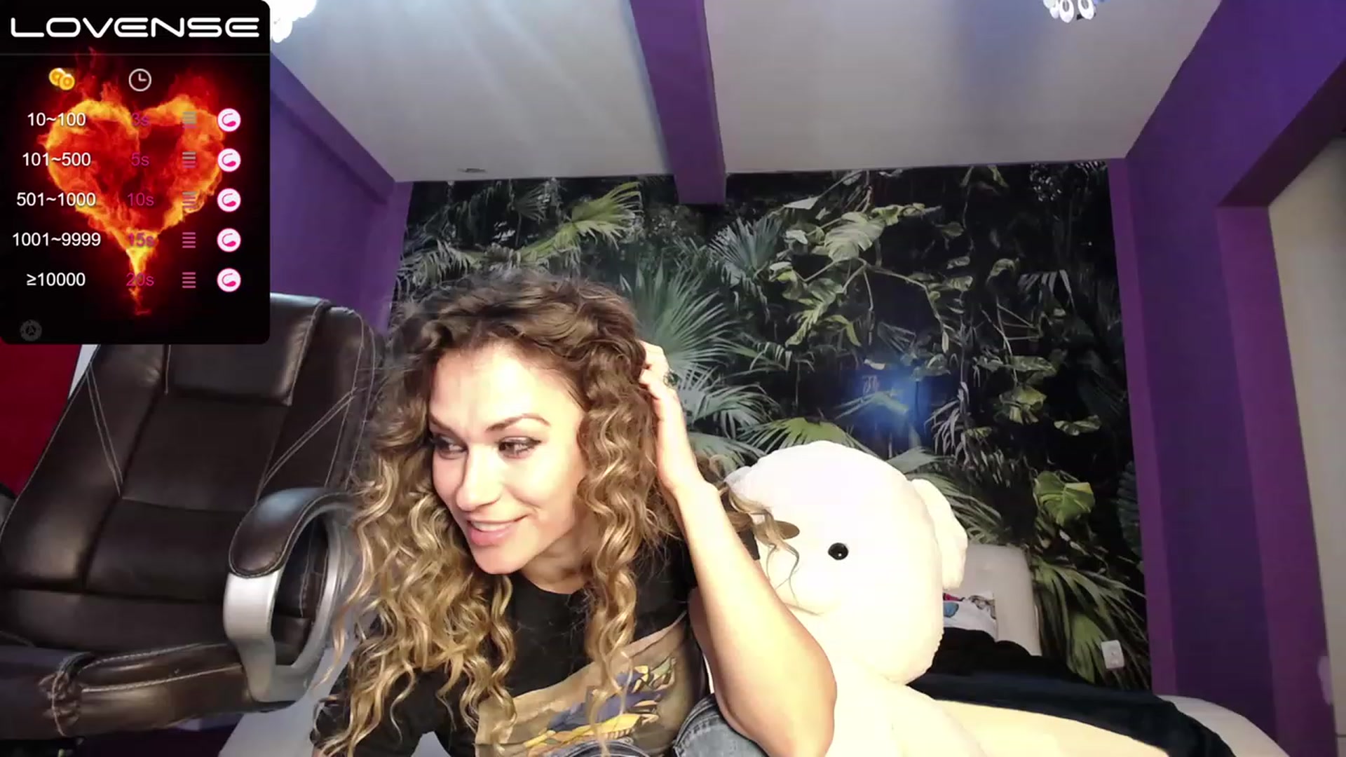 Gallery image thumbnail from AmazingMarry's myfreecams stream on, 01/16/2023, 15:15 image 4 of 20
